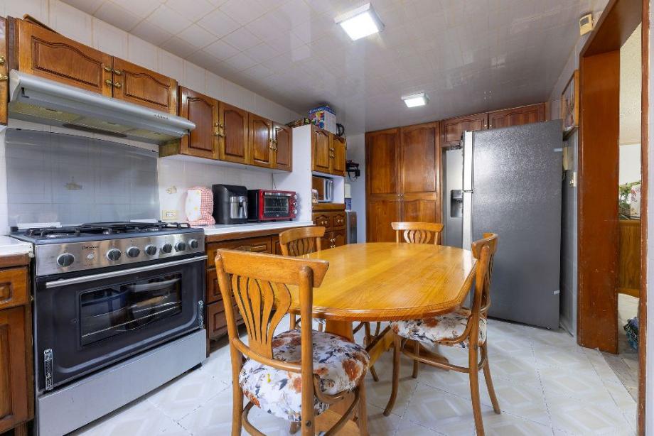 Naucalpan de Juárez, Estado de méxico, 53300, Mexico, 4 Bedrooms Bedrooms, ,4 BathroomsBathrooms,Residential,For Sale,1692816