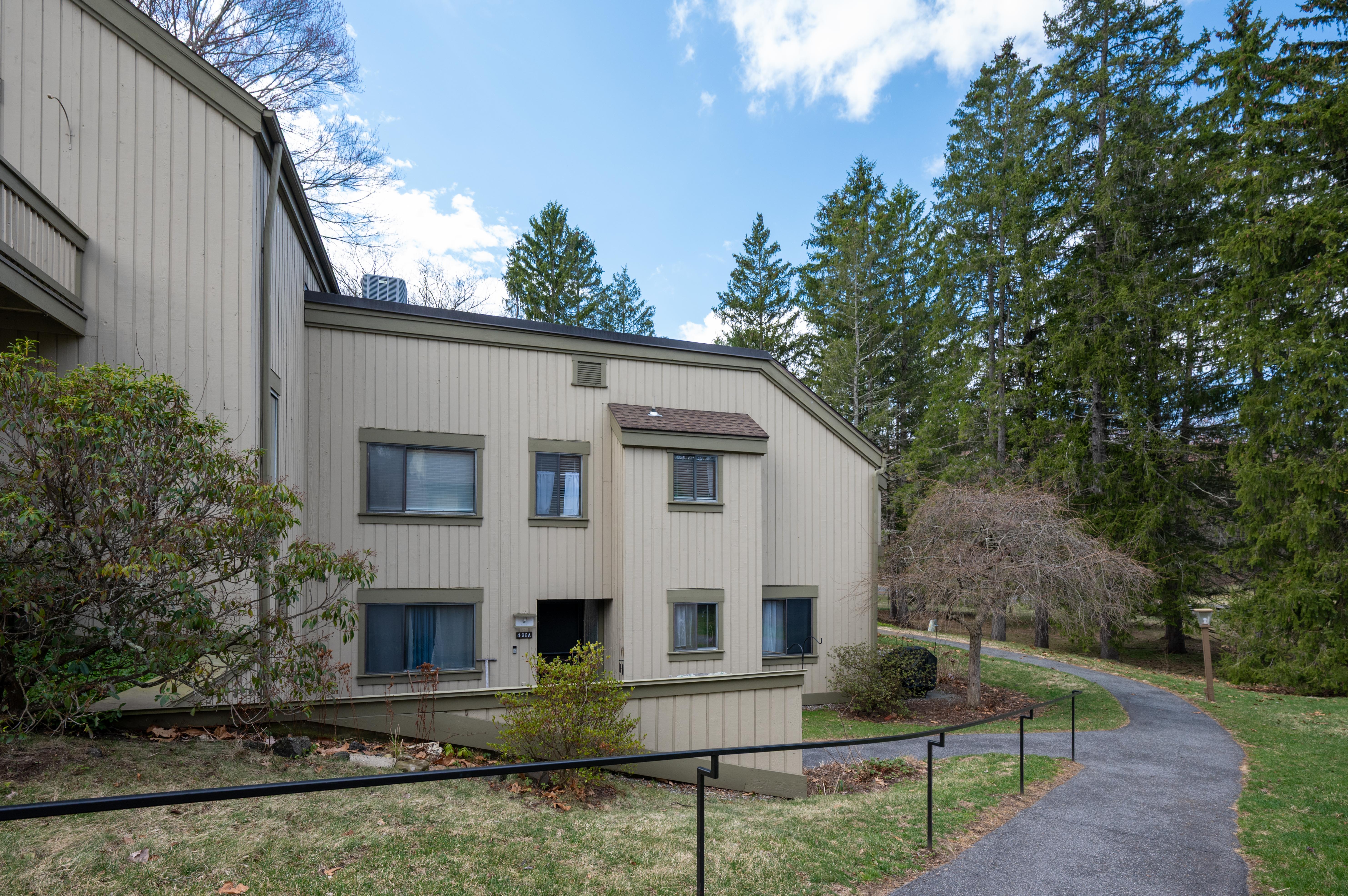  One level renovated lower 2 bedroom unit - 物件實景