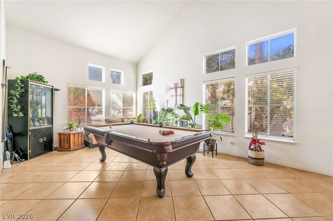 Henderson, Nevada, 89014, United States, 4 Bedrooms Bedrooms, ,3 BathroomsBathrooms,Residential,For Sale,2028376
