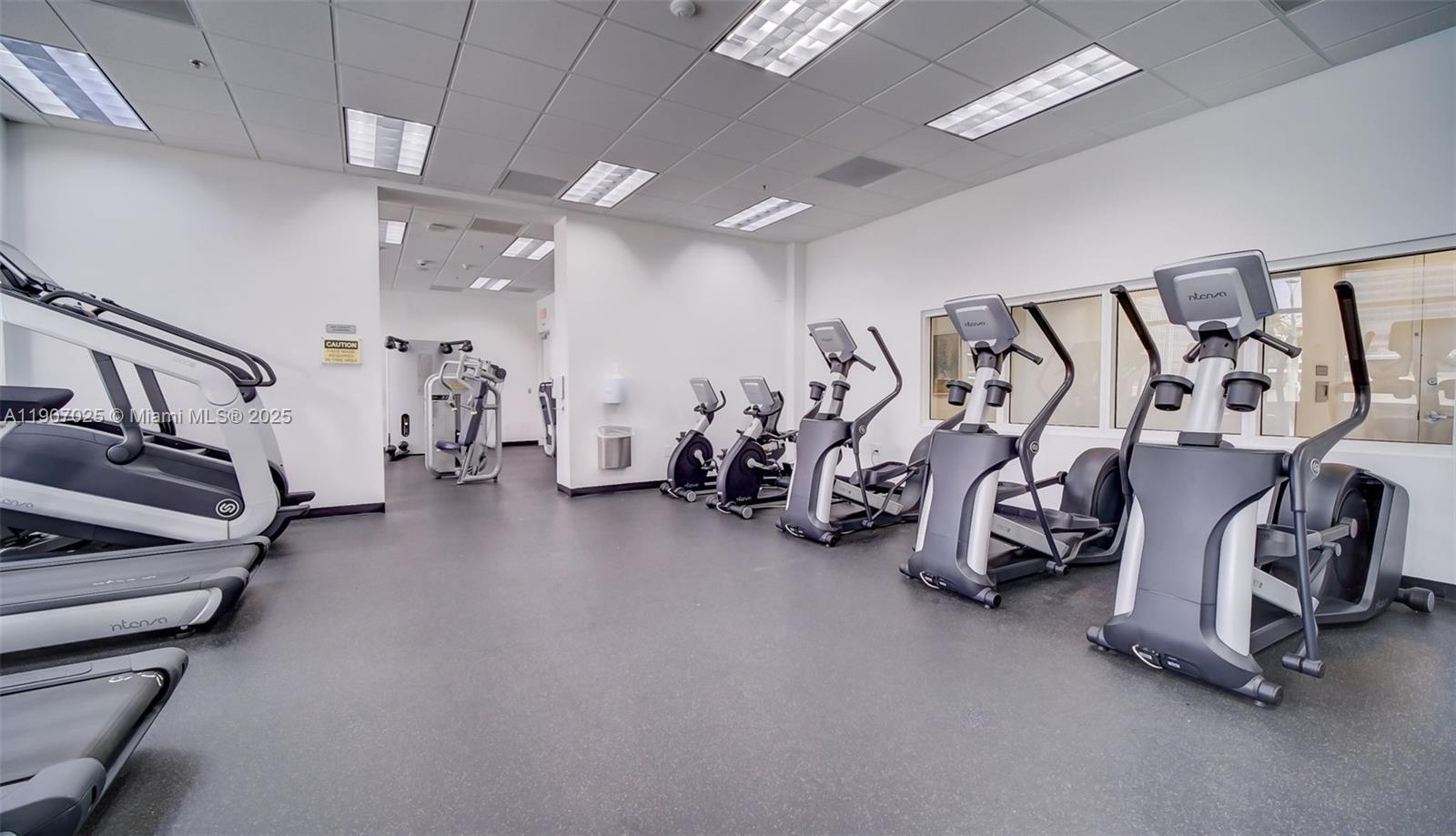 Miami, Florida, 33131, United States, 1 Bedroom Bedrooms, ,1 BathroomBathrooms,Residential,For Sale,1986520