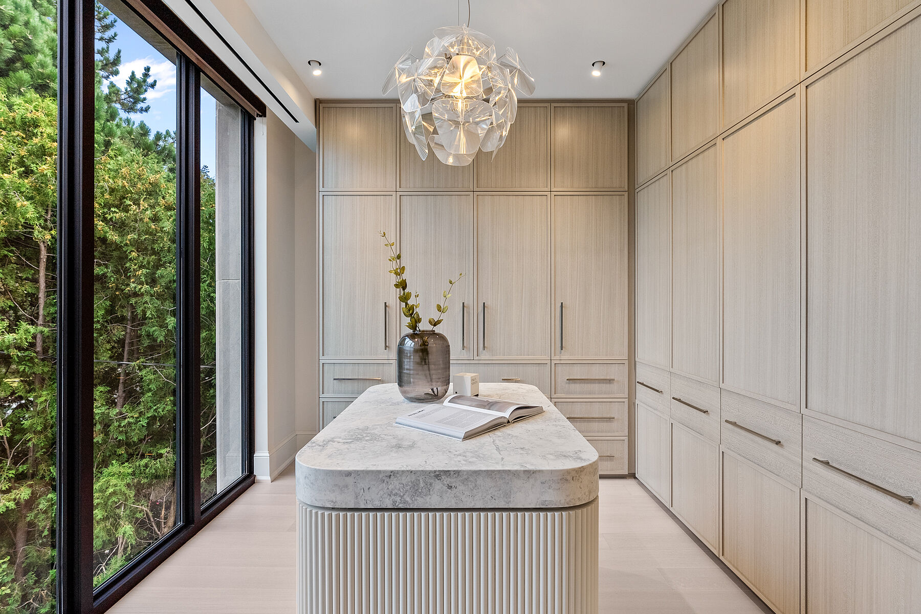  Luxury Living in Forest Hill - 物件實景