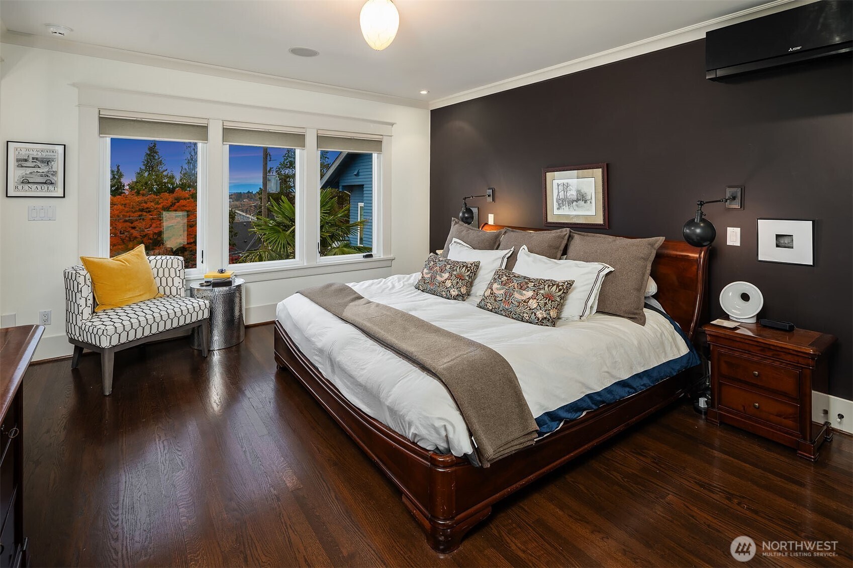 Seattle, Washington, 98119, United States, 4 Bedrooms Bedrooms, ,3 BathroomsBathrooms,Residential,For Sale,1989541