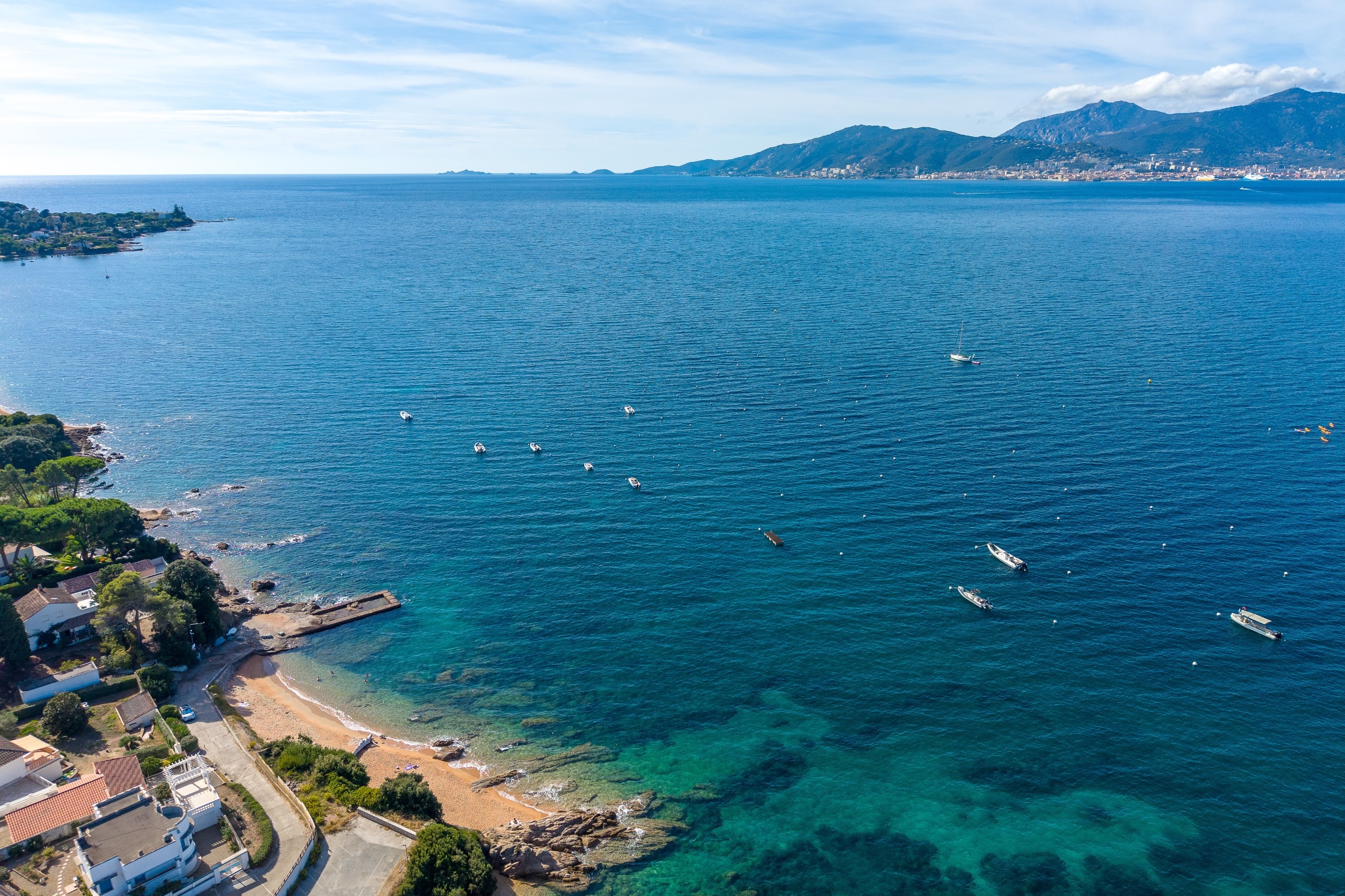  Luxury villa with panoramic sea views, 600 meters from the beach – Porticcio / … - 物件實景