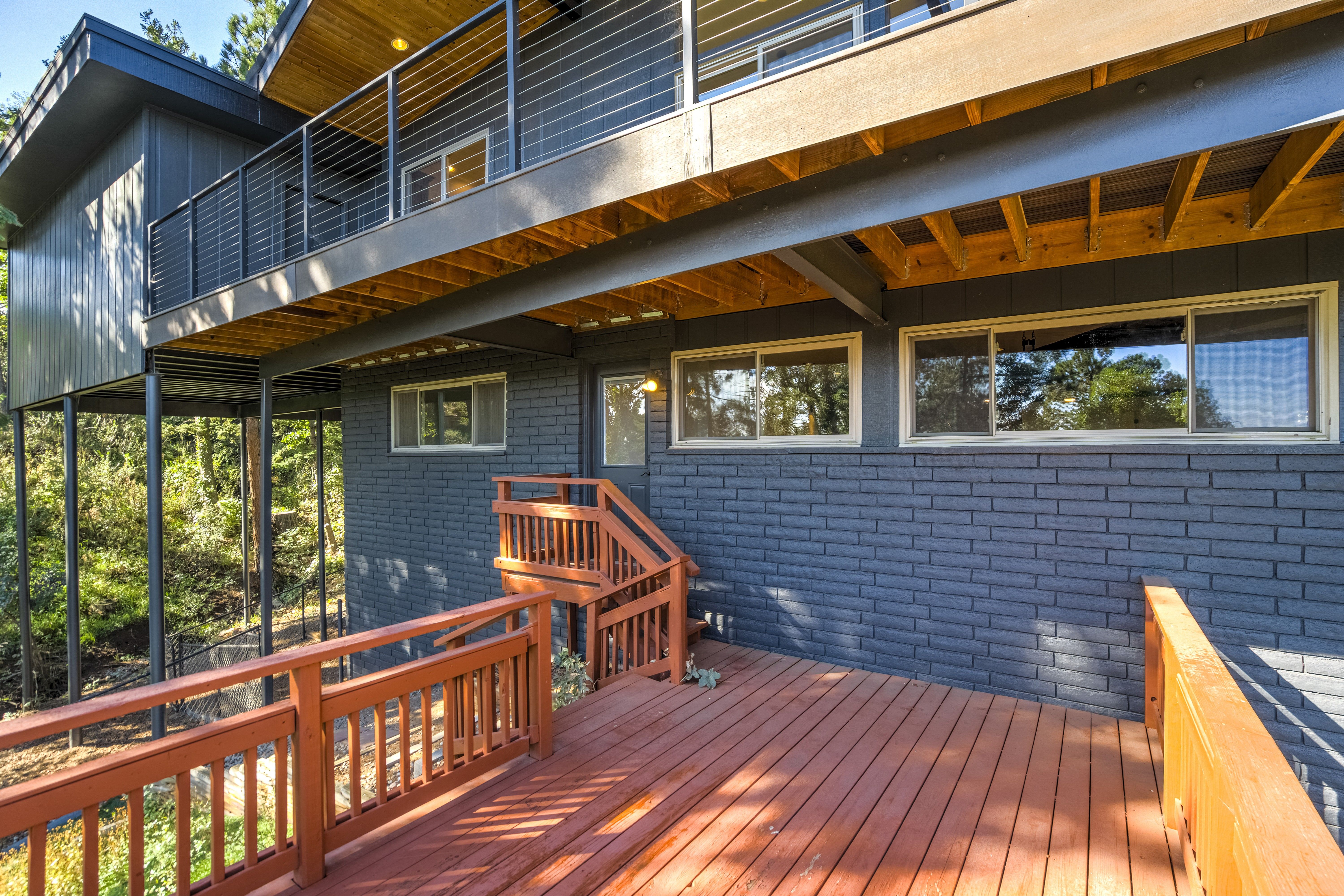  Frank Lloyd Wright-Inspired Architecturally Striking Home with Dramatic Views - 物件實景