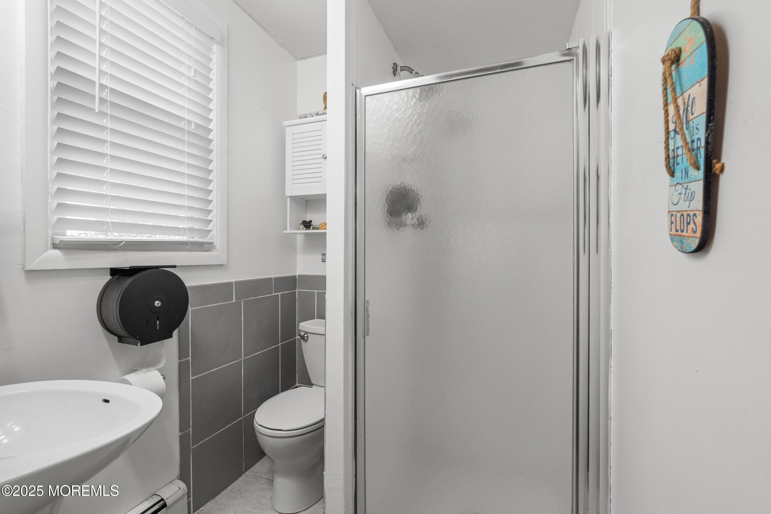 Allenhurst, New Jersey, 07711, United States, 2 Bedrooms Bedrooms, ,2 BathroomsBathrooms,Residential,For Sale,1928336
