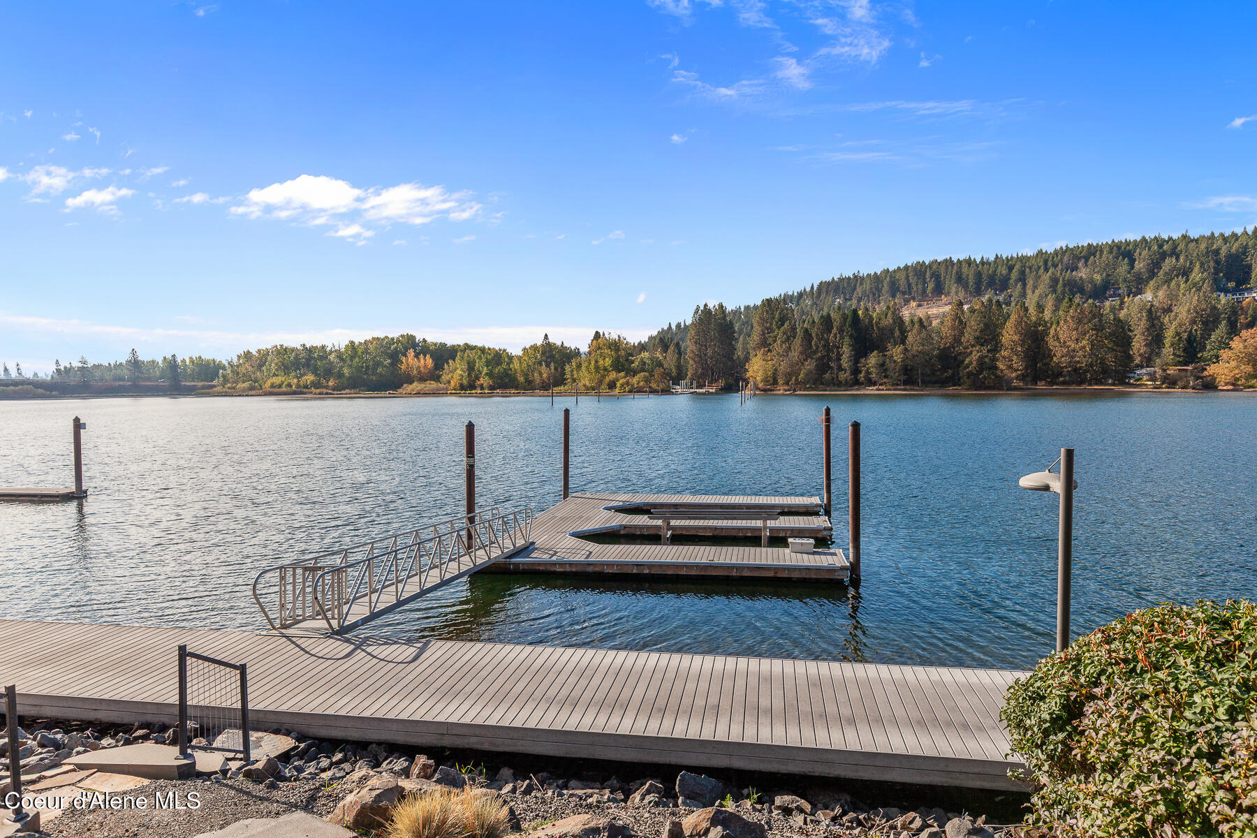 Coeur d'Alene, Idaho, 83814, United States, 4 Bedrooms Bedrooms, ,4 BathroomsBathrooms,Residential,For Sale,1978612