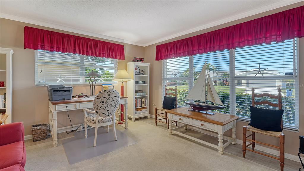 Bradenton, Florida, 34210, United States, 3 Bedrooms Bedrooms, ,2 BathroomsBathrooms,Residential,For Sale,1957049
