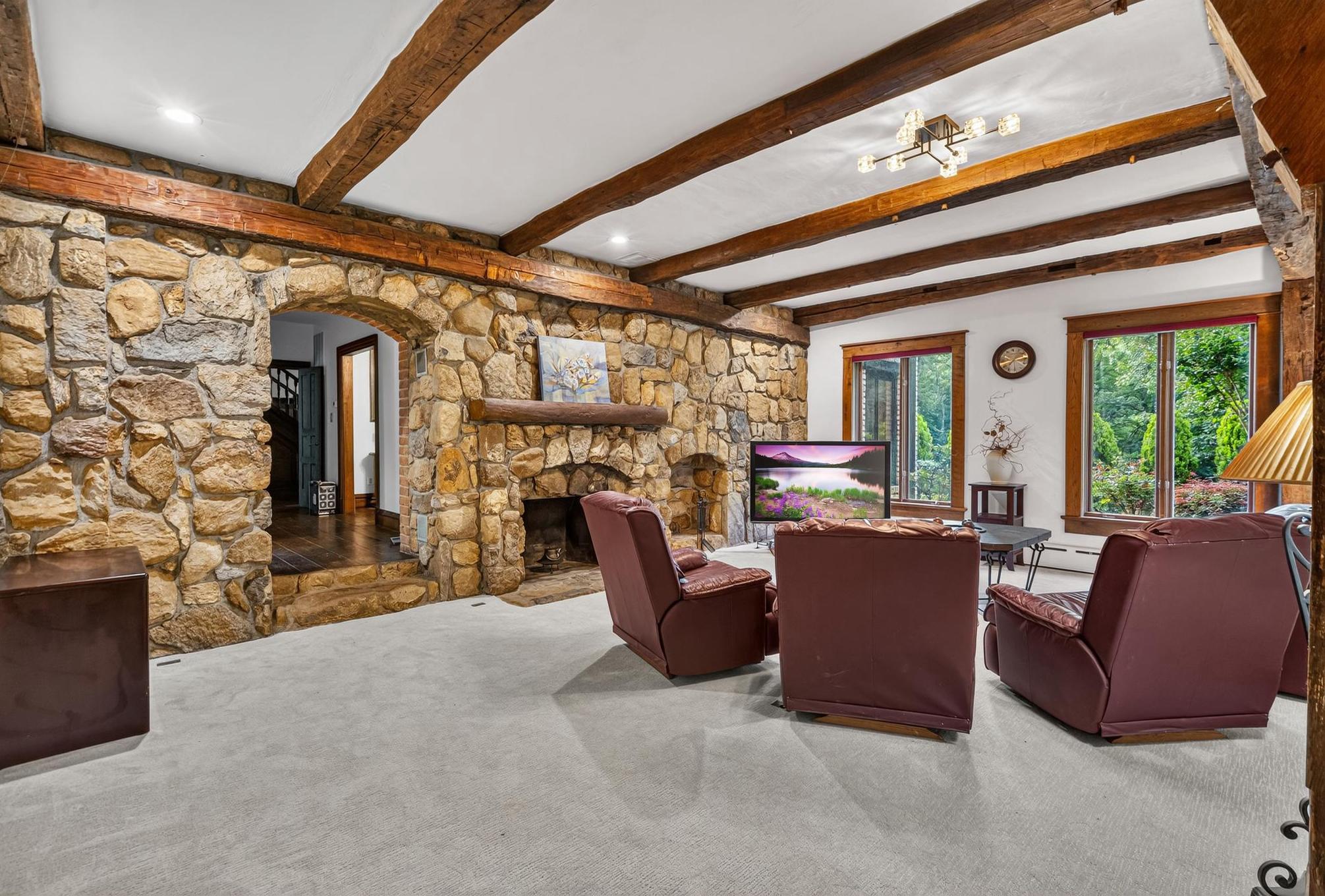 10217 Cedar Pond Drive, Vienna, VA, 22182 - 物件實景