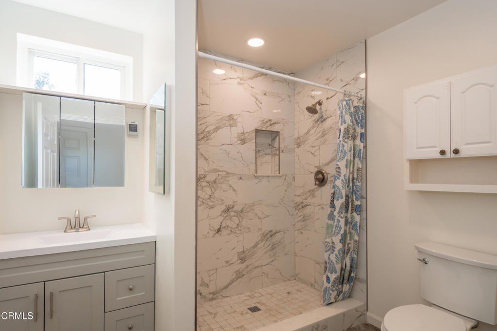 Somis, California, 93066, United States, 7 Bedrooms Bedrooms, ,1 BathroomBathrooms,Residential,For Sale,2049241