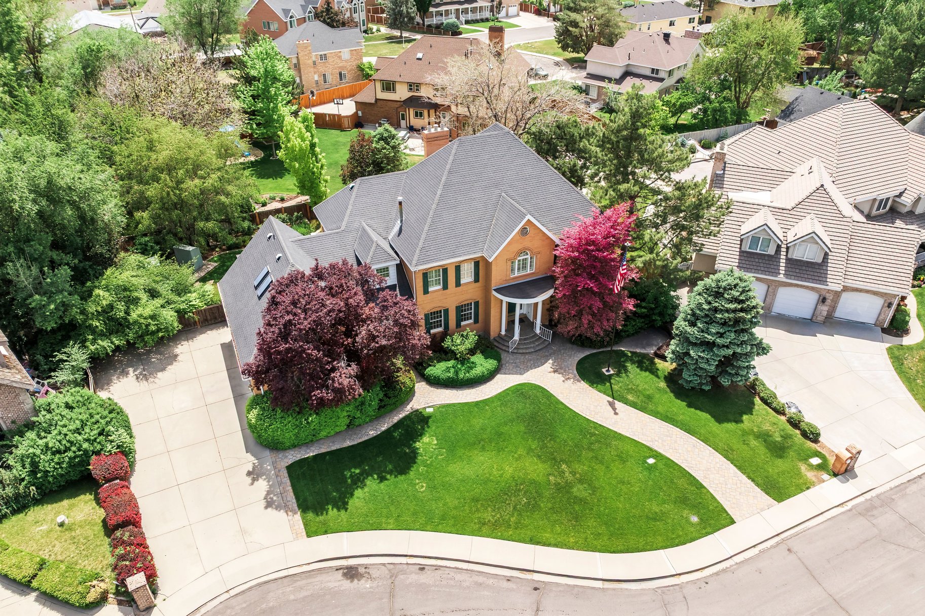  Custom Brick Beauty on Quiet Cul-de-Sac with Luxury Outdoor Living - 物件實景