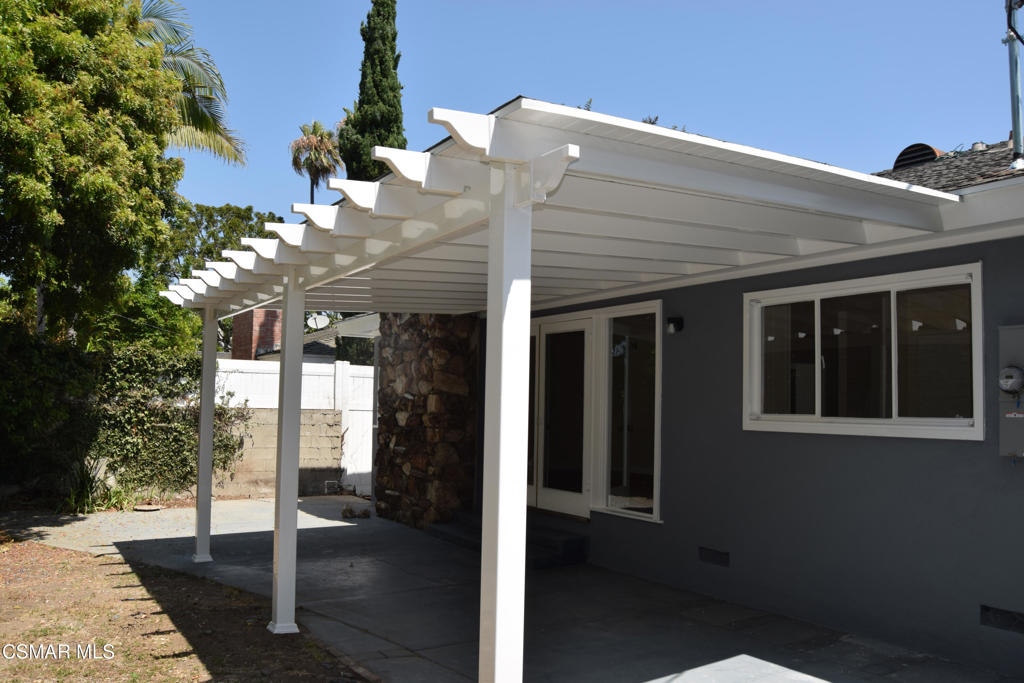 Los Angeles, California, 90034, United States, 5 Bedrooms Bedrooms, ,3 BathroomsBathrooms,Residential,For Sale,1905897