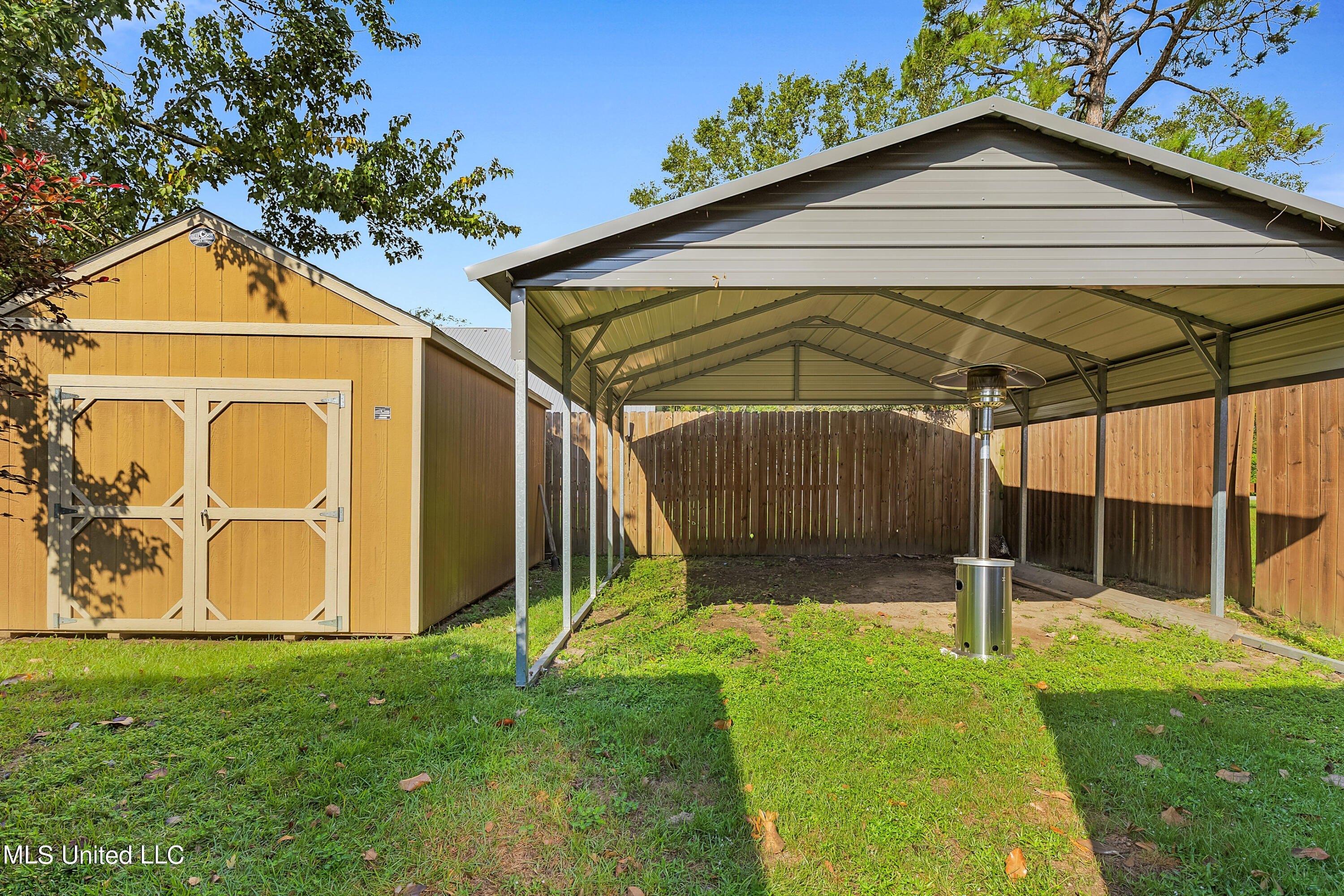 Ocean Springs, Mississippi, 39564, United States, 4 Bedrooms Bedrooms, ,3 BathroomsBathrooms,Residential,For Sale,1978241