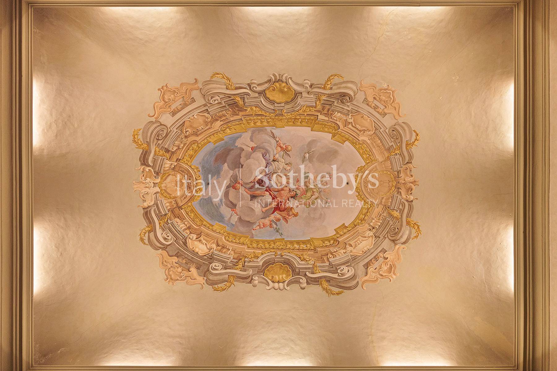  Exclusive residence with frescoes in a historic palace - 物件實景