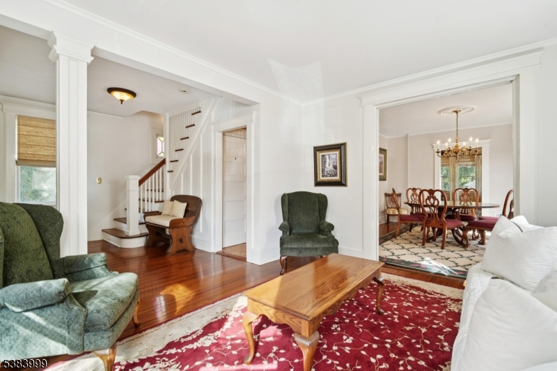 Millburn Twp., New Jersey, 07078, United States, 3 Bedrooms Bedrooms, ,3 BathroomsBathrooms,Residential,For Sale,1988129