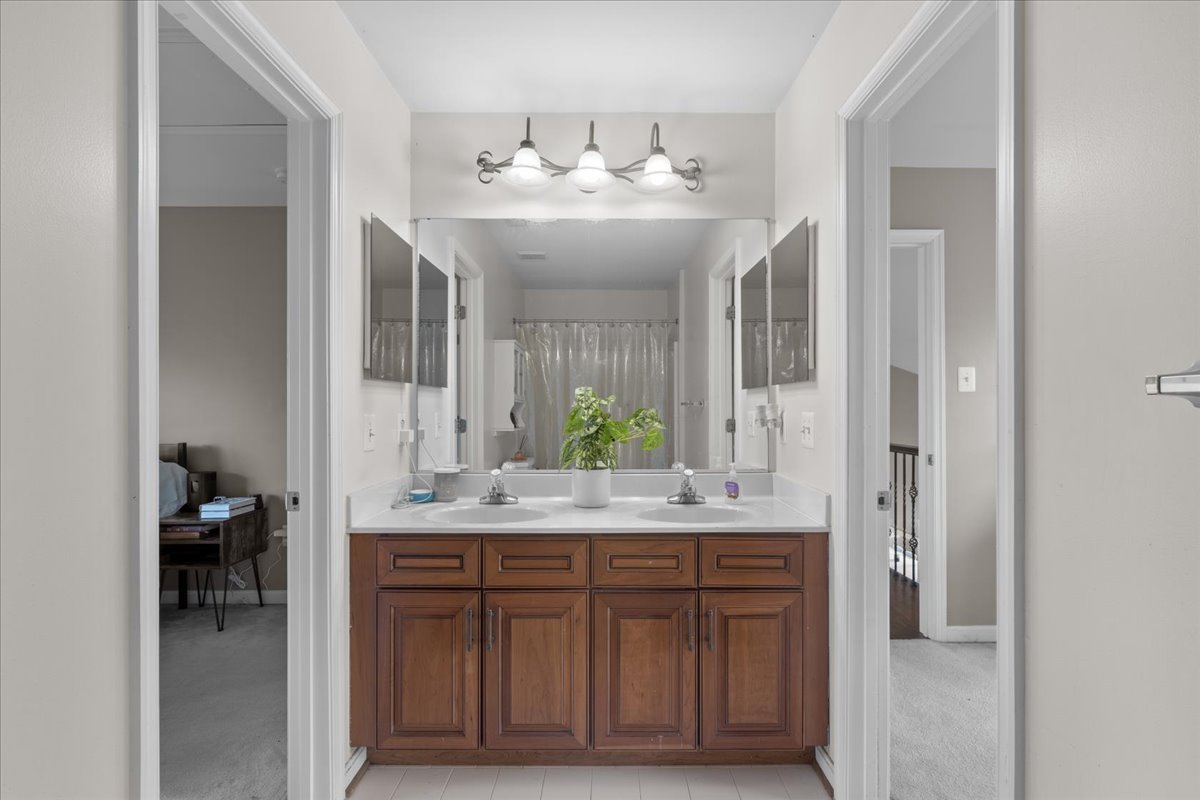 New Windsor, Maryland, 21776, United States, 5 Bedrooms Bedrooms, ,5 BathroomsBathrooms,Residential,For Sale,1943659