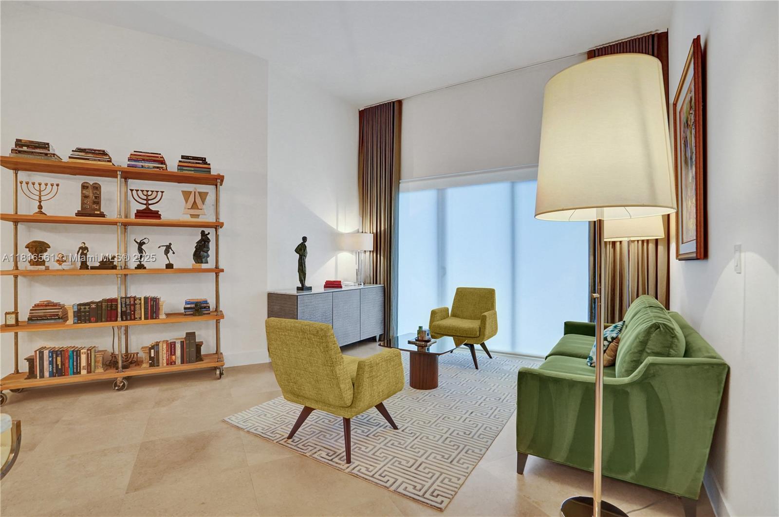 Aventura, Florida, 33180, United States, 2 Bedrooms Bedrooms, ,2 BathroomsBathrooms,Residential,For Sale,1848043