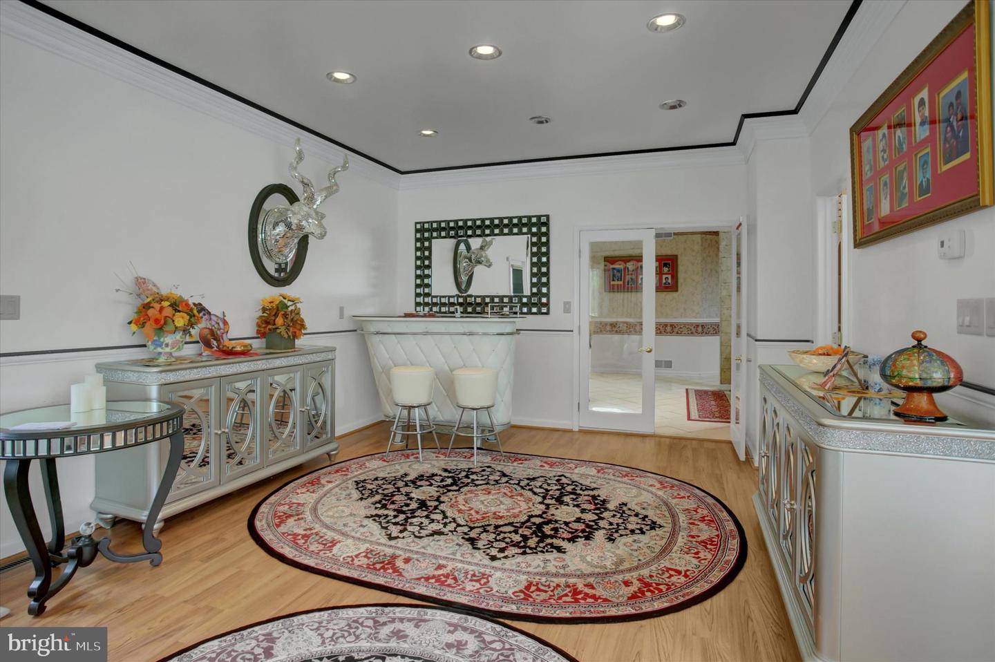 Chambersburg, Pennsylvania, 17202, United States, 5 Bedrooms Bedrooms, ,6 BathroomsBathrooms,Residential,For Sale,1989609