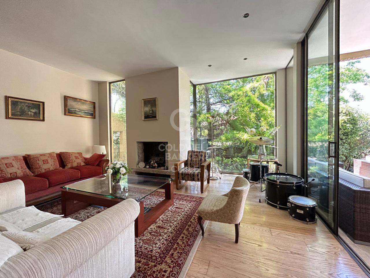 Las Condes, Chile, 5 Bedrooms Bedrooms, ,4 BathroomsBathrooms,Residential,For Sale,1960826