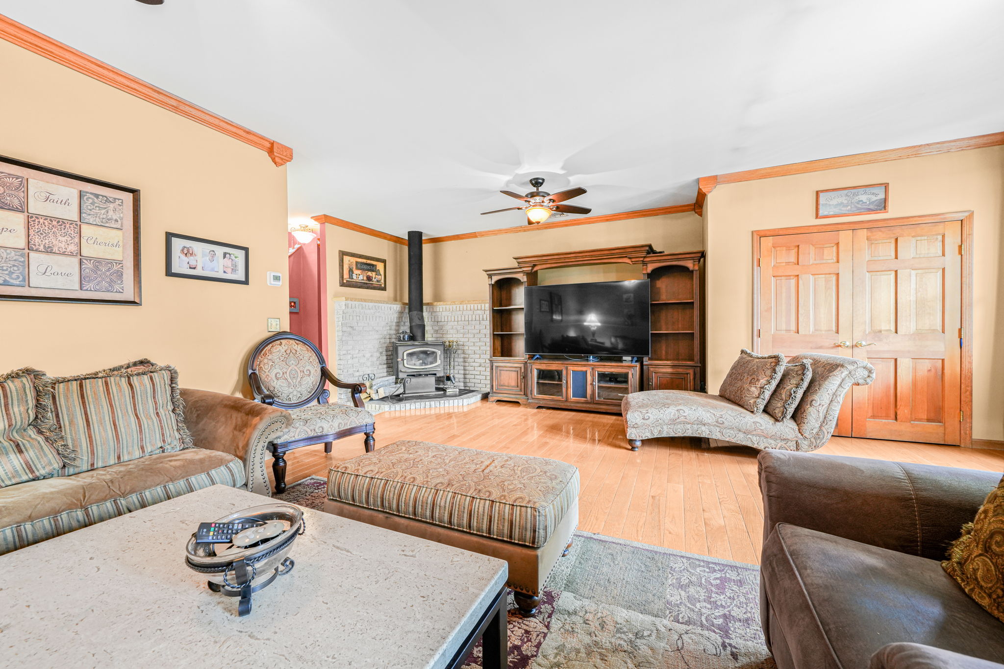 Montville, New Jersey, 07045, United States, 4 Bedrooms Bedrooms, ,3 BathroomsBathrooms,Residential,For Sale,1978325