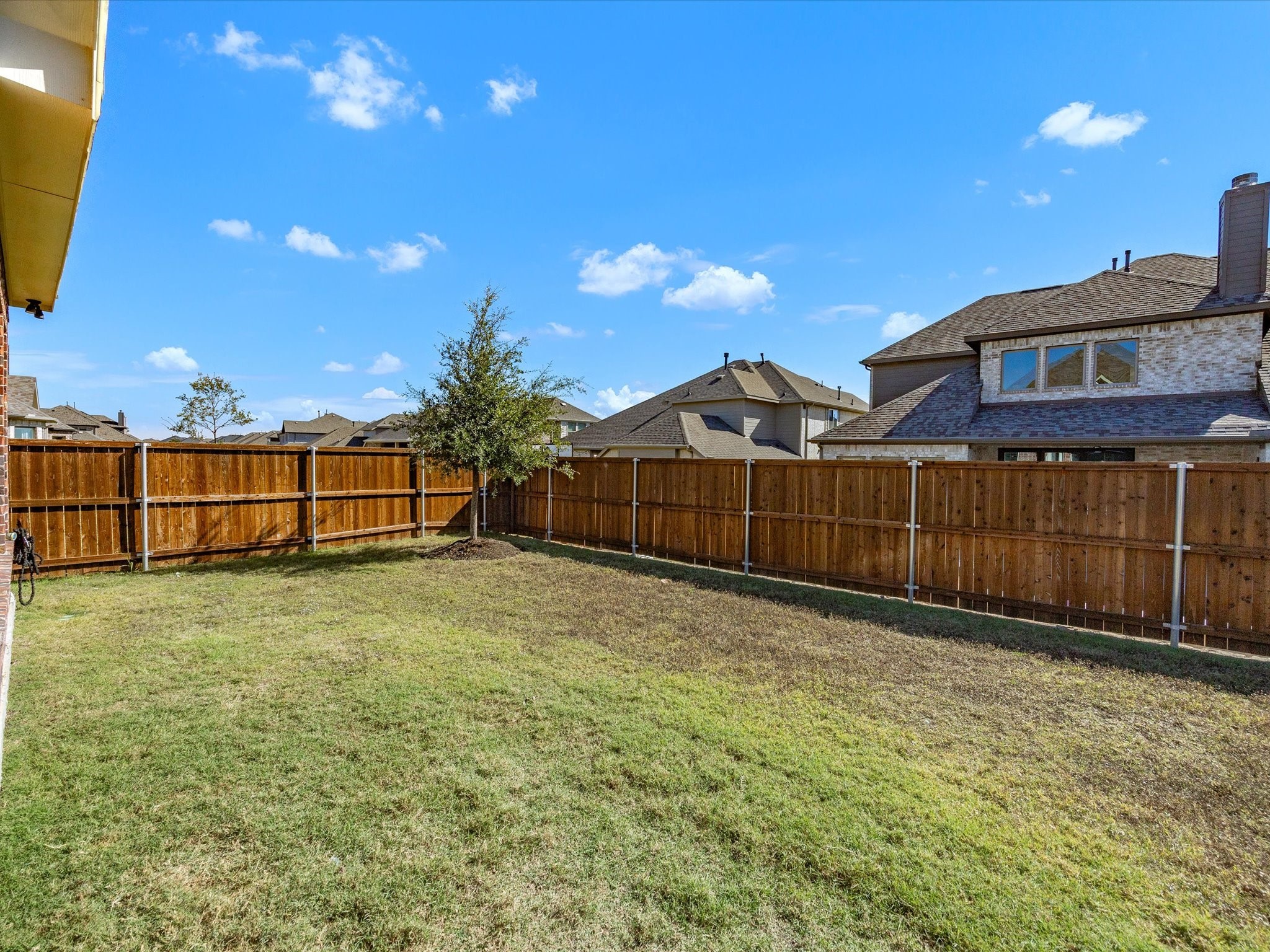 Celina, Texas, 75009, United States, 4 Bedrooms Bedrooms, ,3 BathroomsBathrooms,Residential,For Sale,1988975