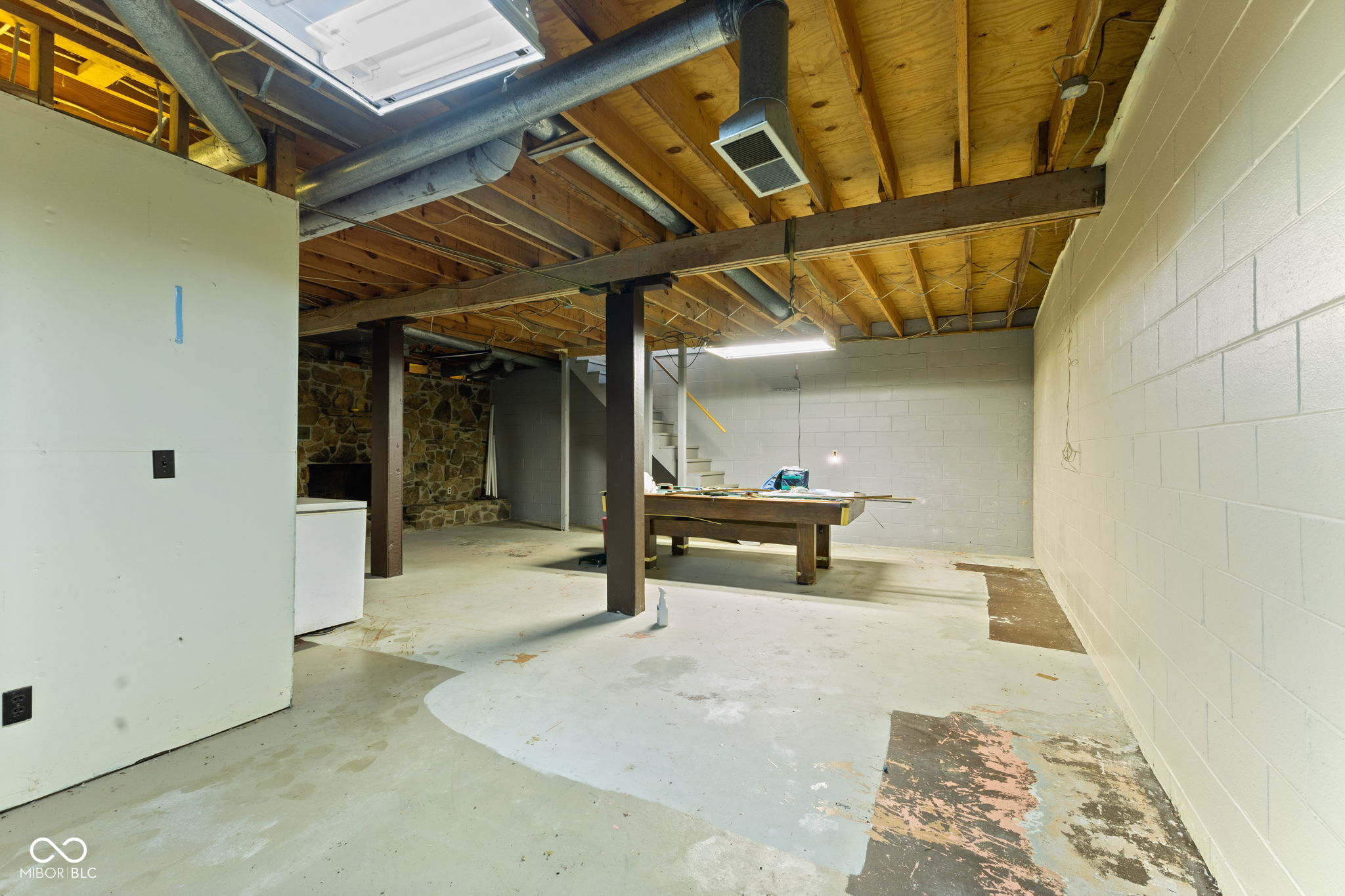 Shelburn, Indiana, 47879, United States, 4 Bedrooms Bedrooms, ,4 BathroomsBathrooms,Residential,For Sale,1925396