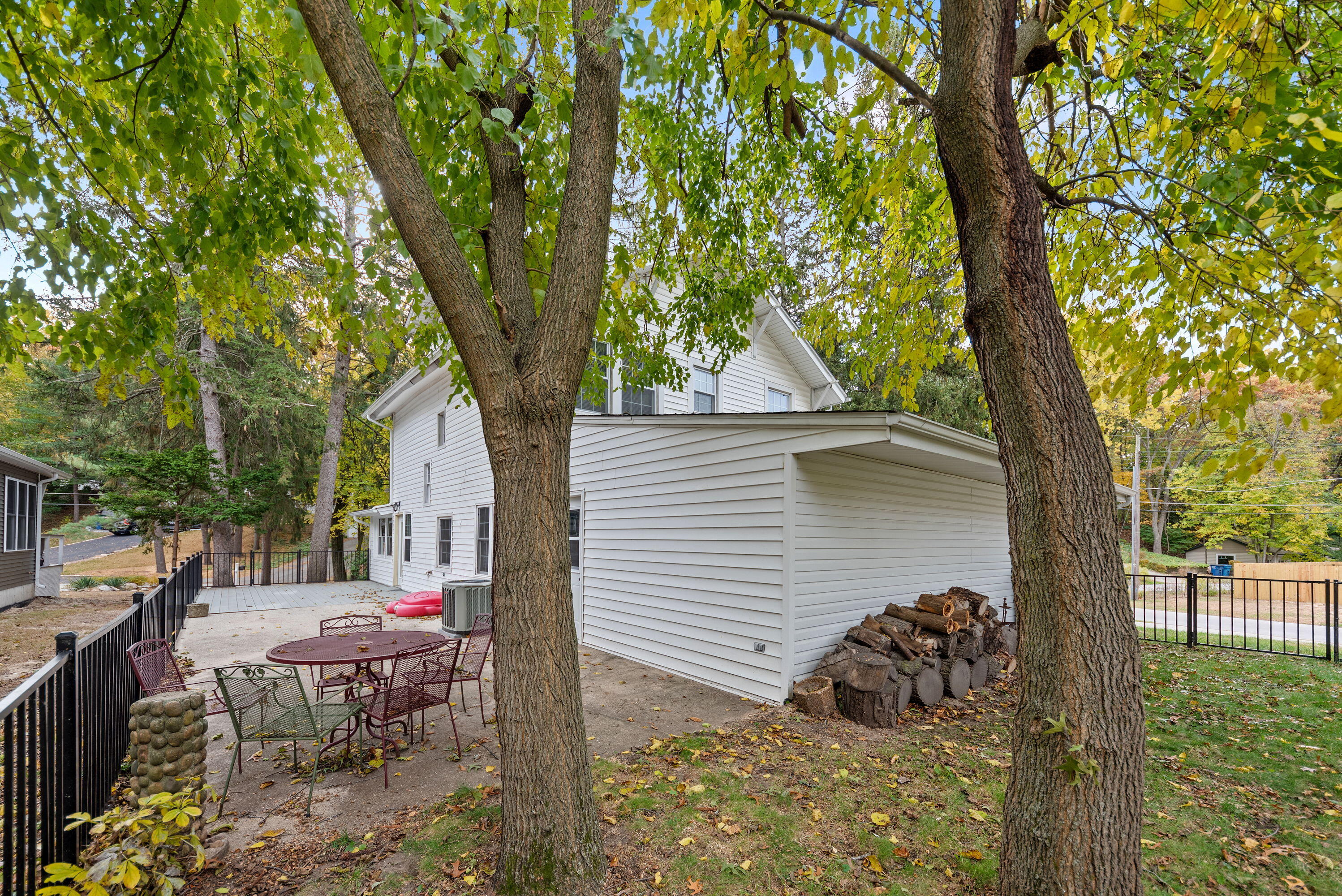 Long Beach, Indiana, 46360, United States, 5 Bedrooms Bedrooms, ,2 BathroomsBathrooms,Residential,For Sale,1987999