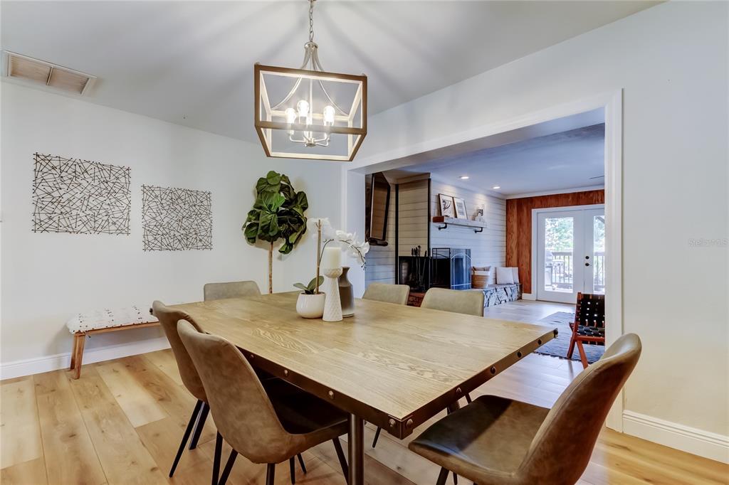 St Petersburg, Florida, 33710, United States, 3 Bedrooms Bedrooms, ,2 BathroomsBathrooms,Residential,For Sale,1877188