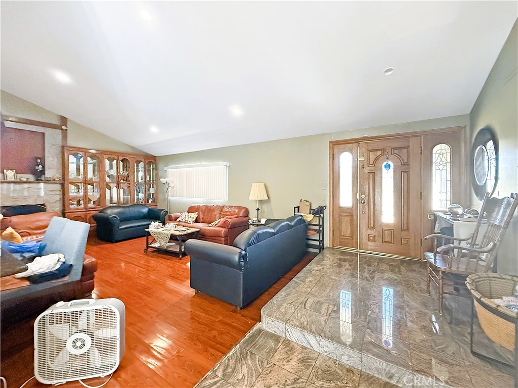 La Verne, California, 91750, United States, 7 Bedrooms Bedrooms, ,4 BathroomsBathrooms,Residential,For Sale,1979941