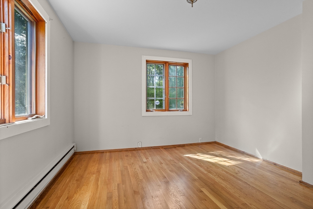Sudbury, Massachusetts, 01776, United States, 4 Bedrooms Bedrooms, ,3 BathroomsBathrooms,Residential,For Sale,1940388
