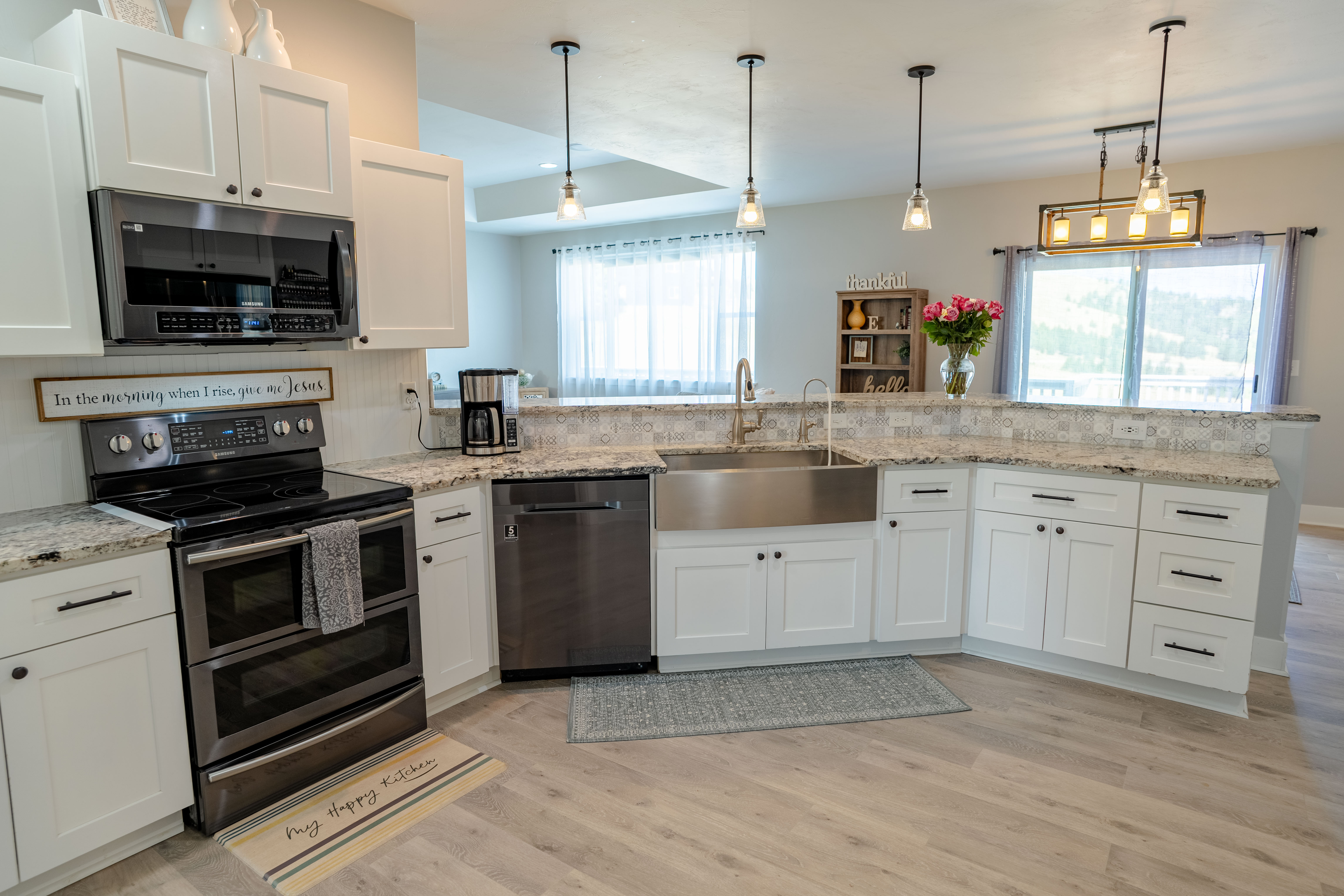 Montana City, Montana, 59634, United States, 8 Bedrooms Bedrooms, ,5 BathroomsBathrooms,Residential,For Sale,1977142