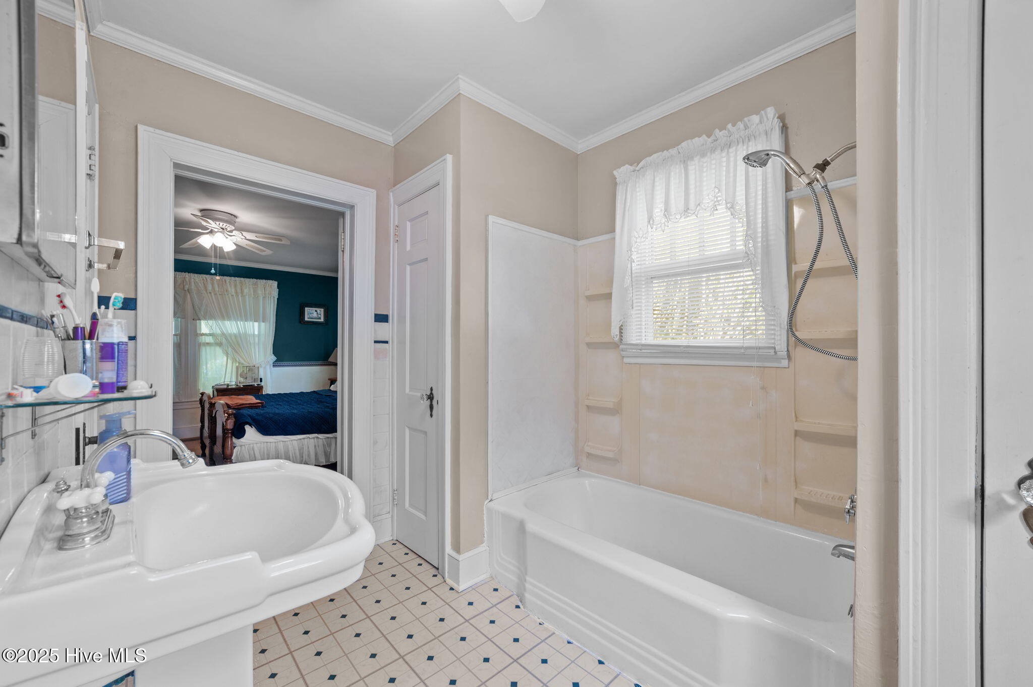 Bath, North Carolina, 27808, United States, 3 Bedrooms Bedrooms, ,2 BathroomsBathrooms,Residential,For Sale,1954938