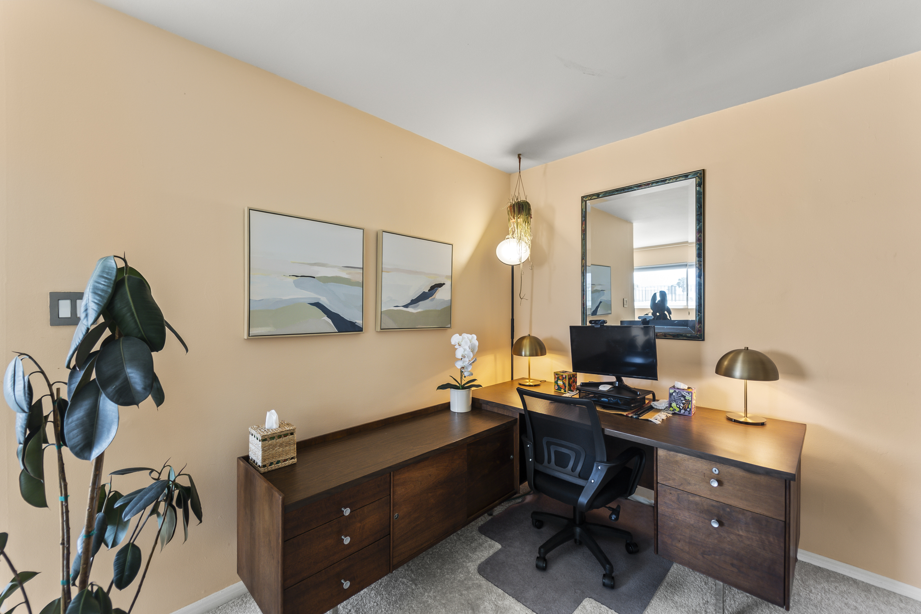  960 Larrabee Street - 物件實景