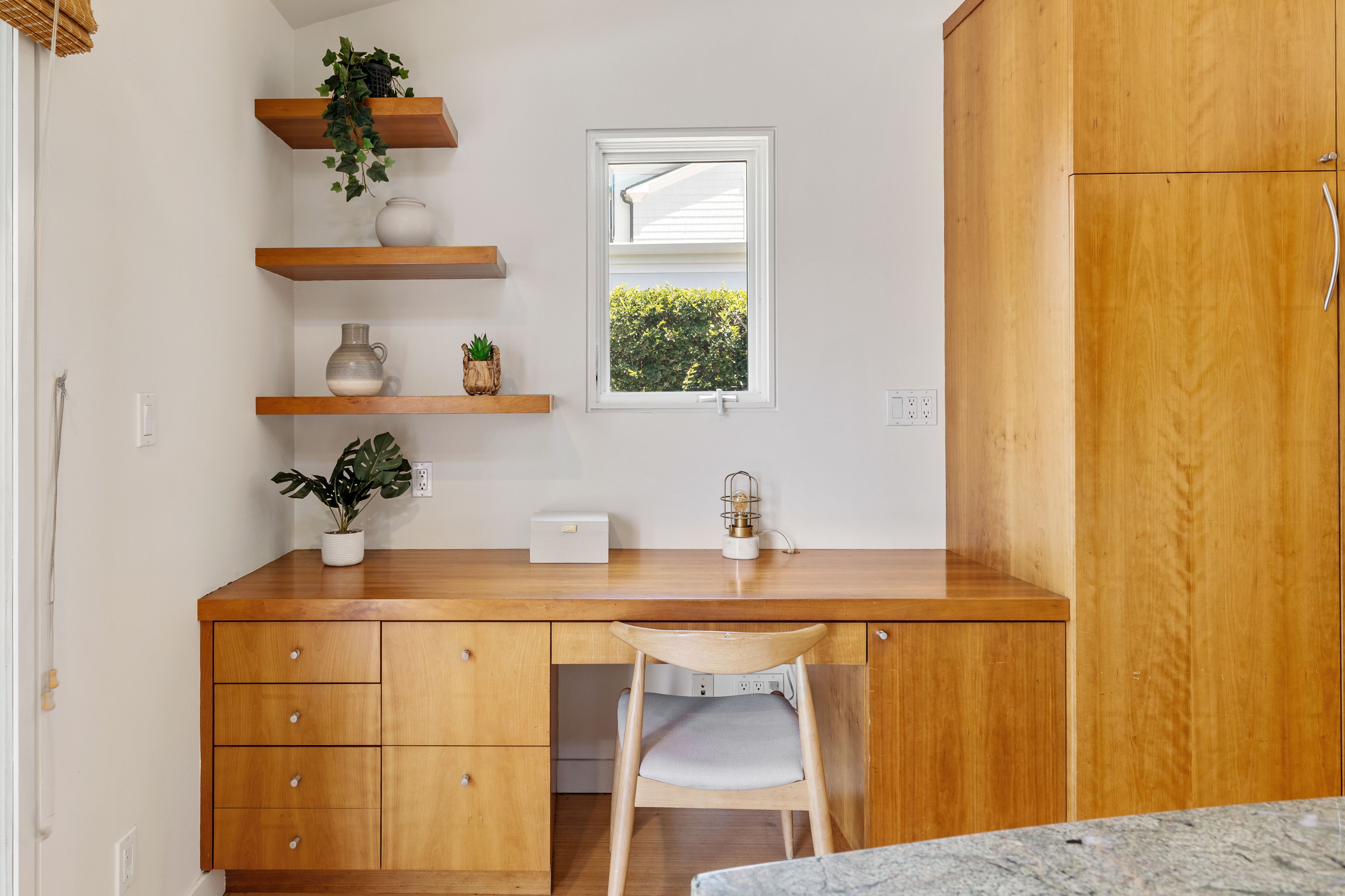  2710 Pine Avenue, Manhattan Beach, CA 90266 - 物件實景