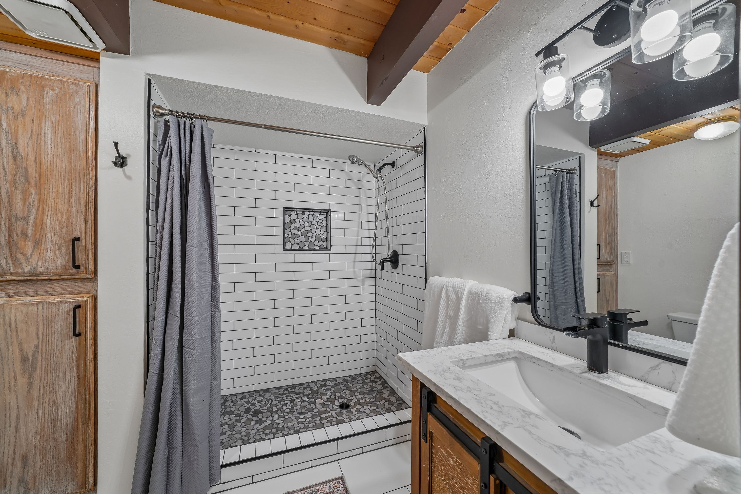  265 Eagle Drive, Big Bear Lake, CA 92315 - 物件實景