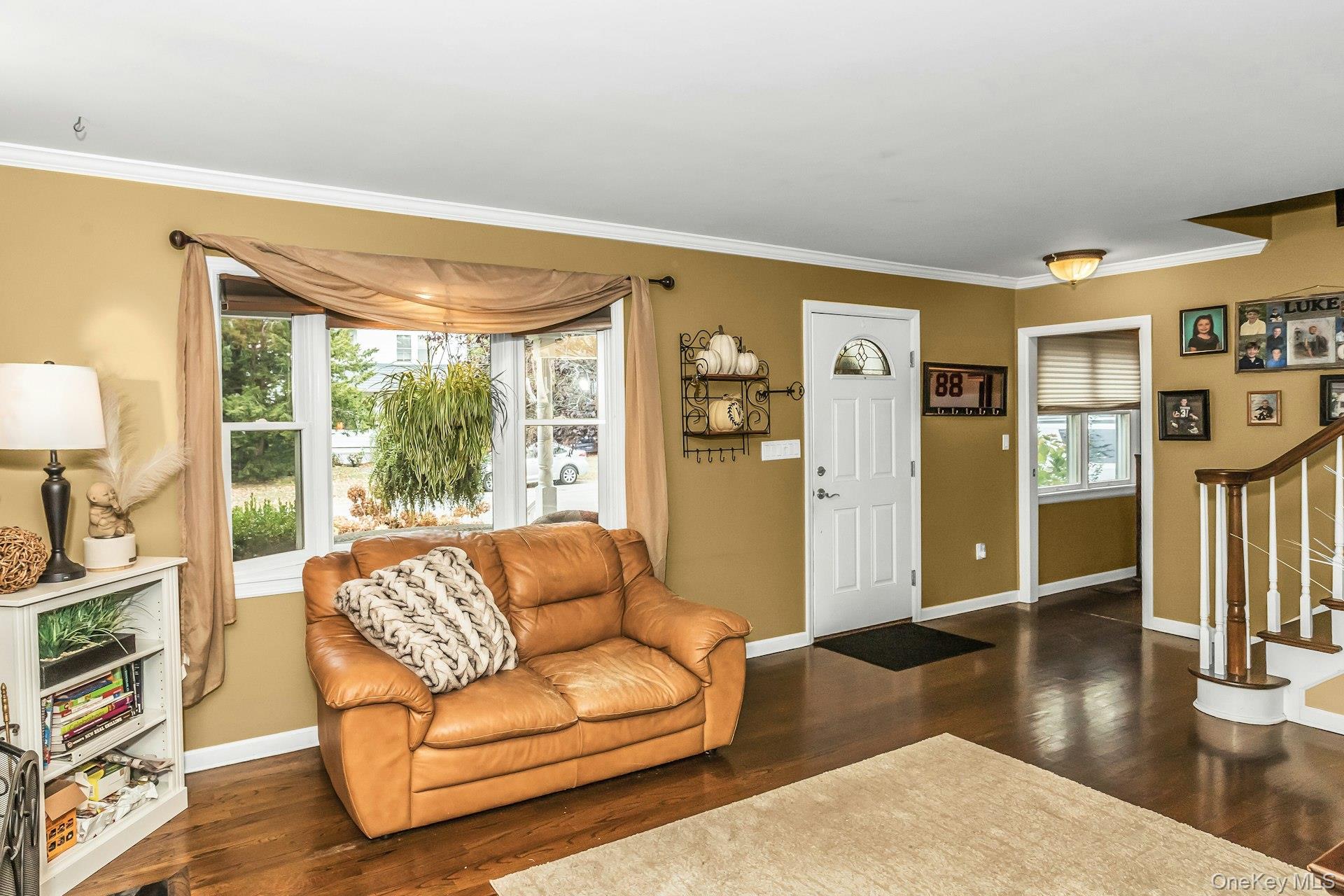 Northport, New York, 11768, United States, 4 Bedrooms Bedrooms, ,3 BathroomsBathrooms,Residential,For Sale,1988277