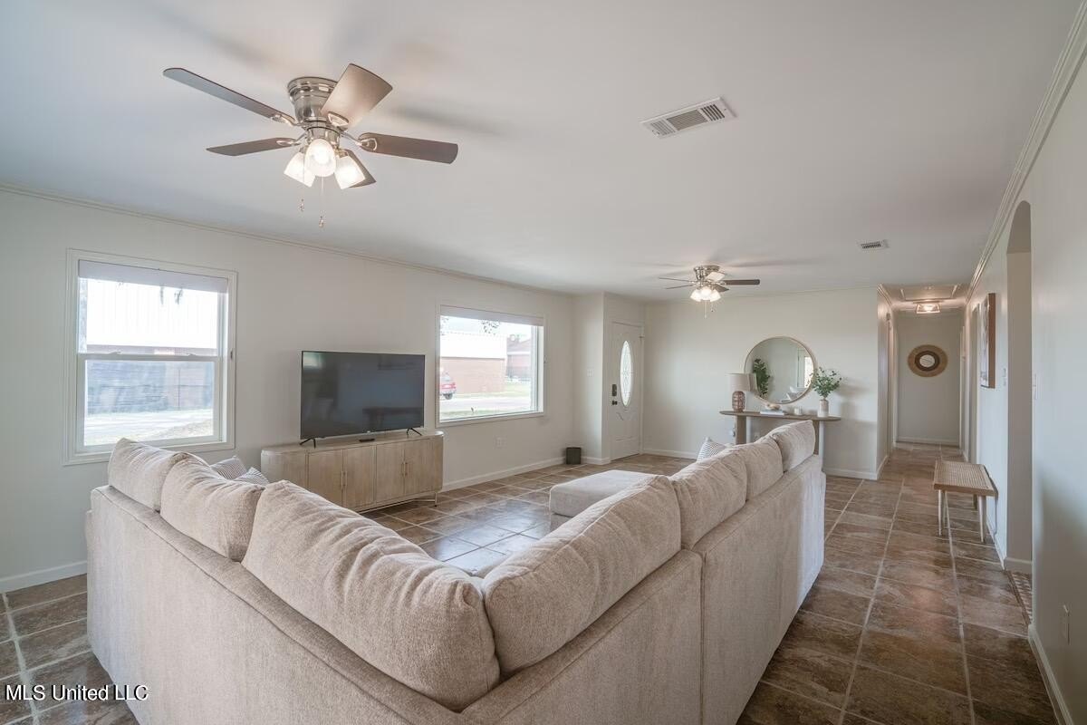 Bay Saint Louis, Mississippi, 39520, United States, 3 Bedrooms Bedrooms, ,2 BathroomsBathrooms,Residential,For Sale,1979454