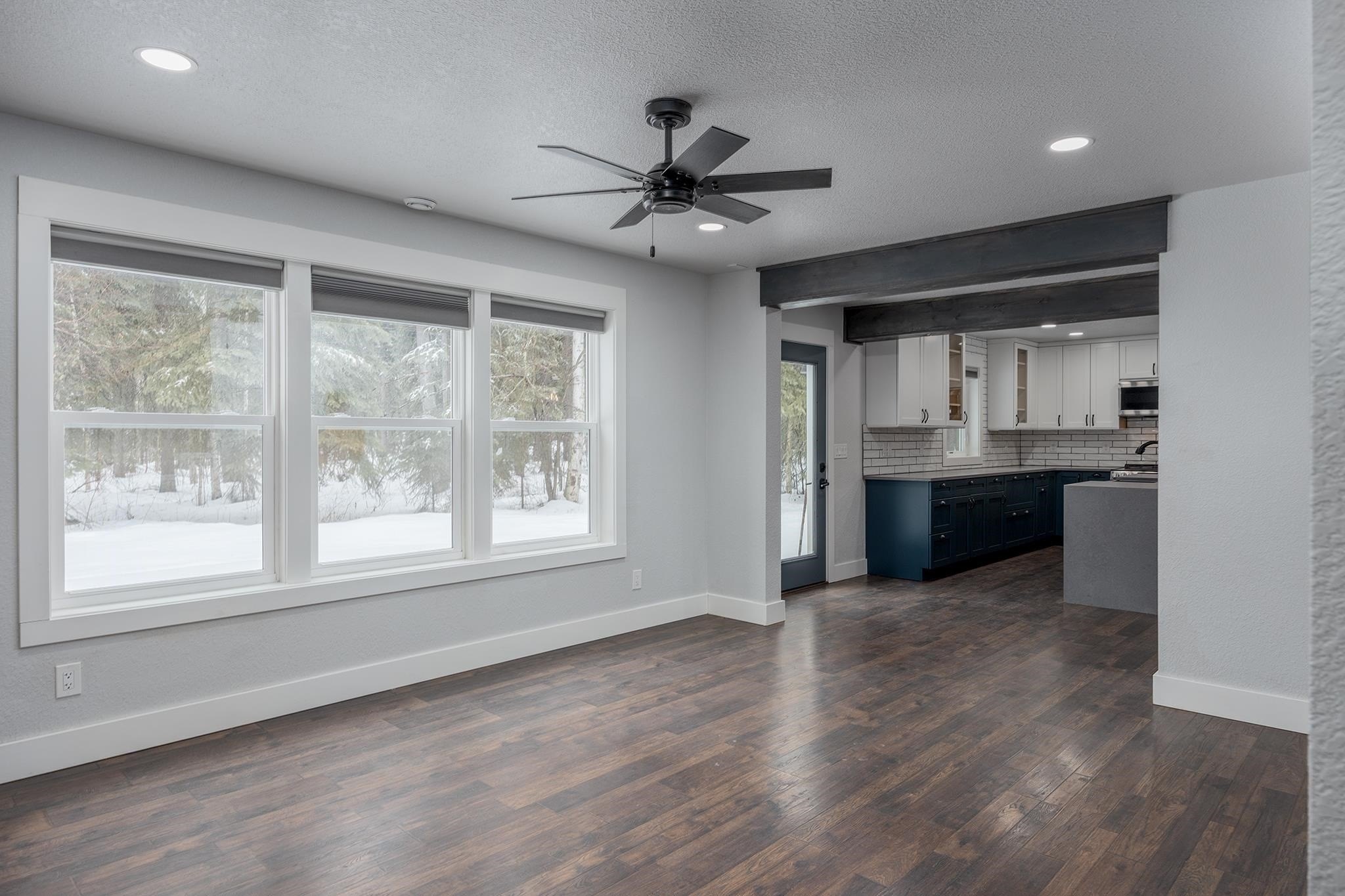 North Pole, Alaska, 99705, United States, 3 Bedrooms Bedrooms, ,3 BathroomsBathrooms,Residential,For Sale,2040156