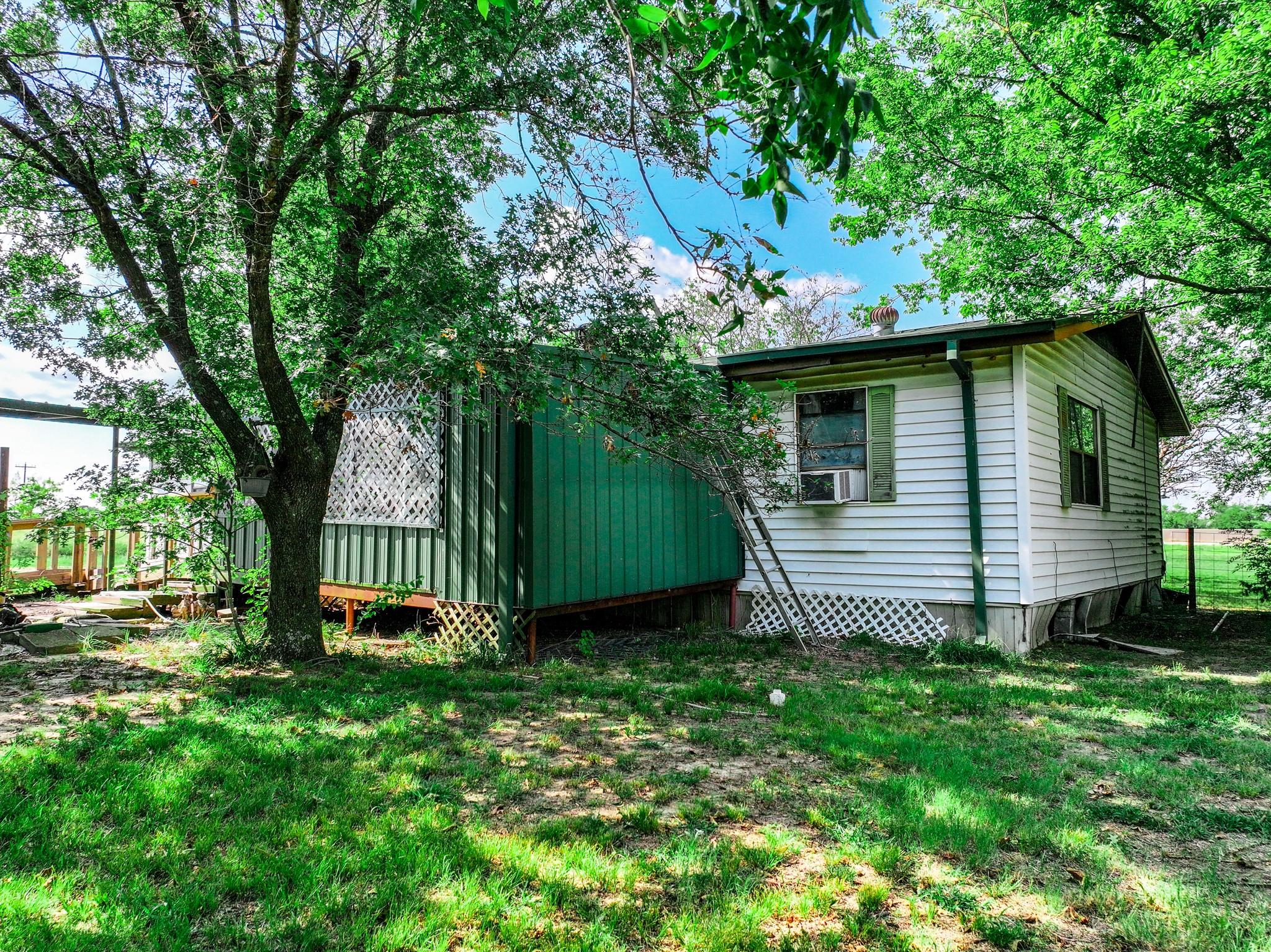 Cumby, Texas, 75433, United States, 3 Bedrooms Bedrooms, ,2 BathroomsBathrooms,Residential,For Sale,1976909