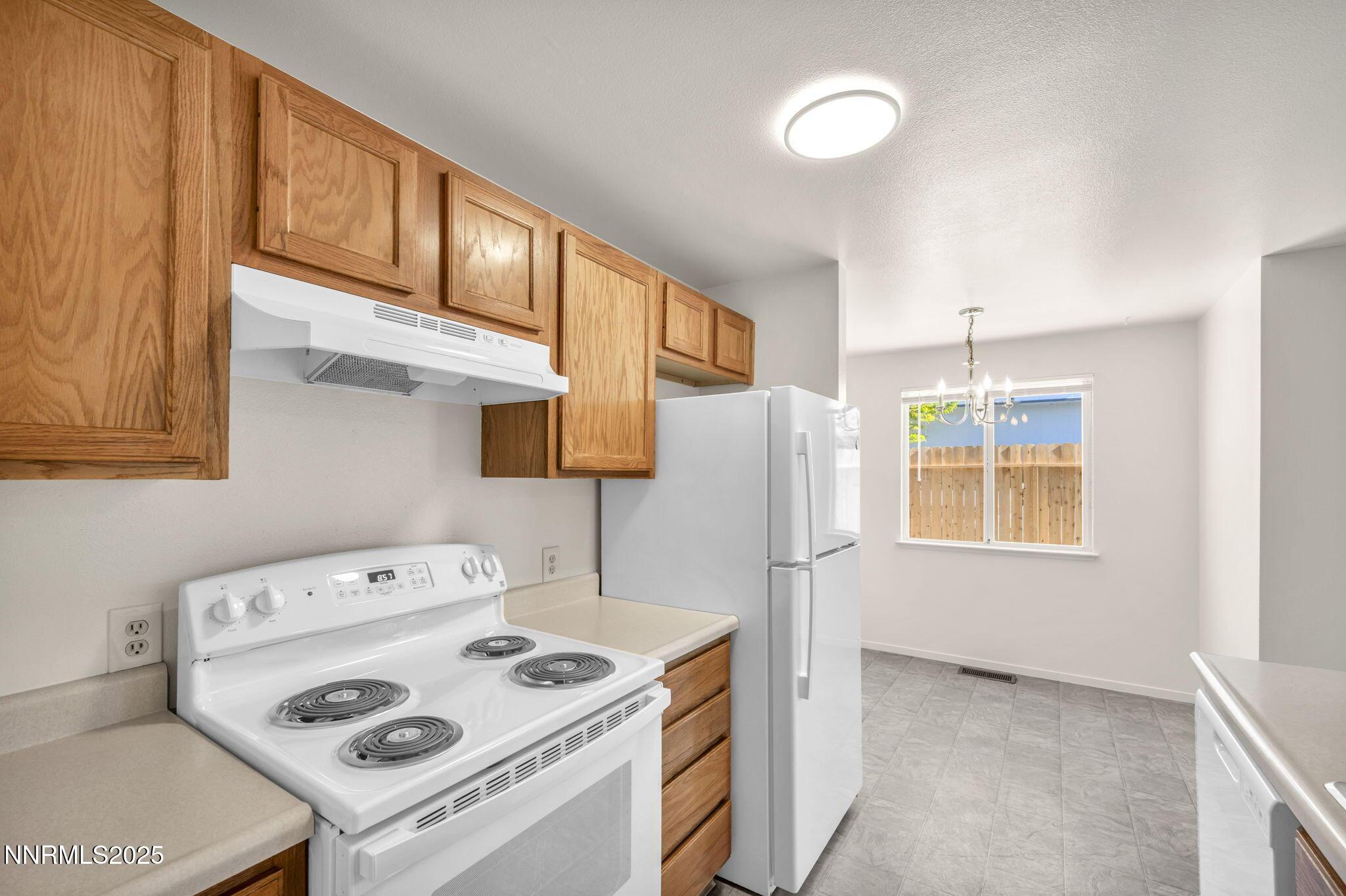Carson City, Nevada, 89701, United States, ,Residential,For Sale,1826938