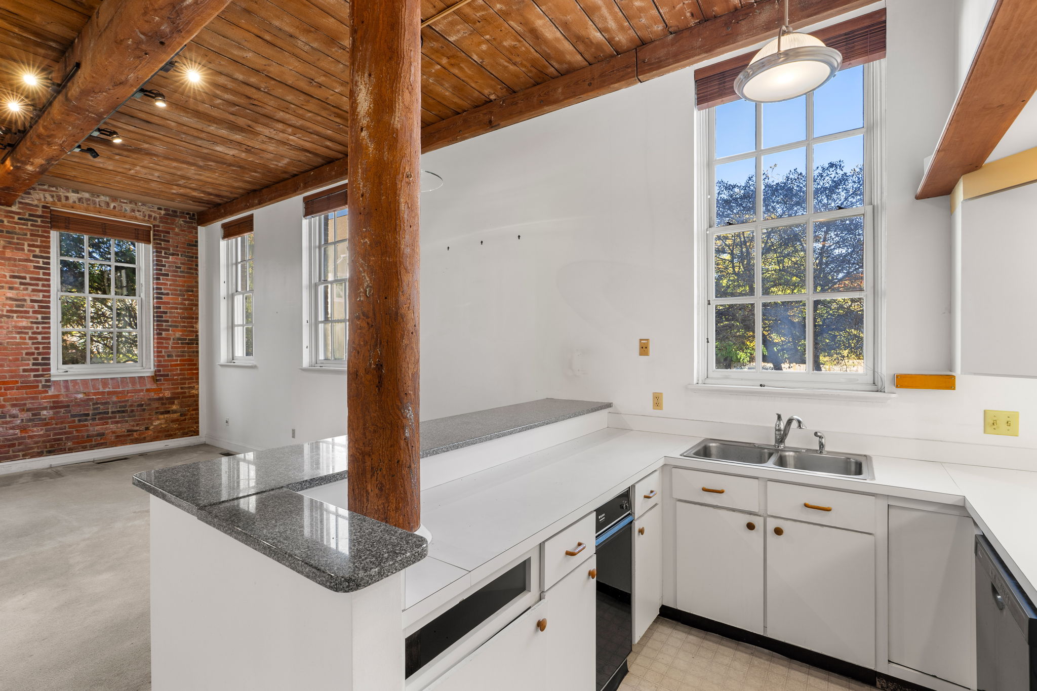  48 Kent St, Newburyport, MA, 01950 - 物件實景