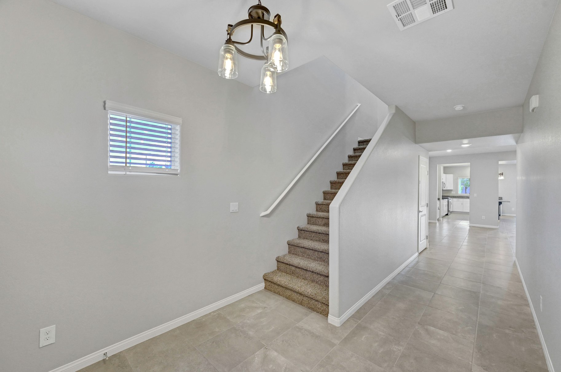  Spacious Valley Vista 5BR with Loft, 3-Car Garage & Premium Lot Size - 物件實景