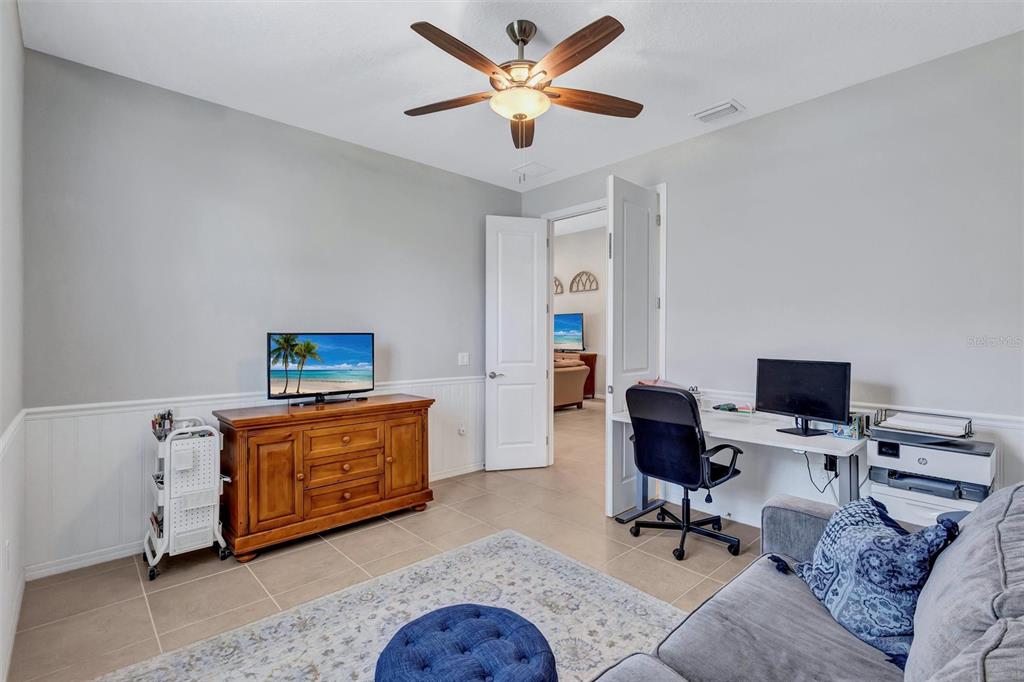 Bradenton, Florida, 34212, United States, 2 Bedrooms Bedrooms, ,2 BathroomsBathrooms,Residential,For Sale,1891618