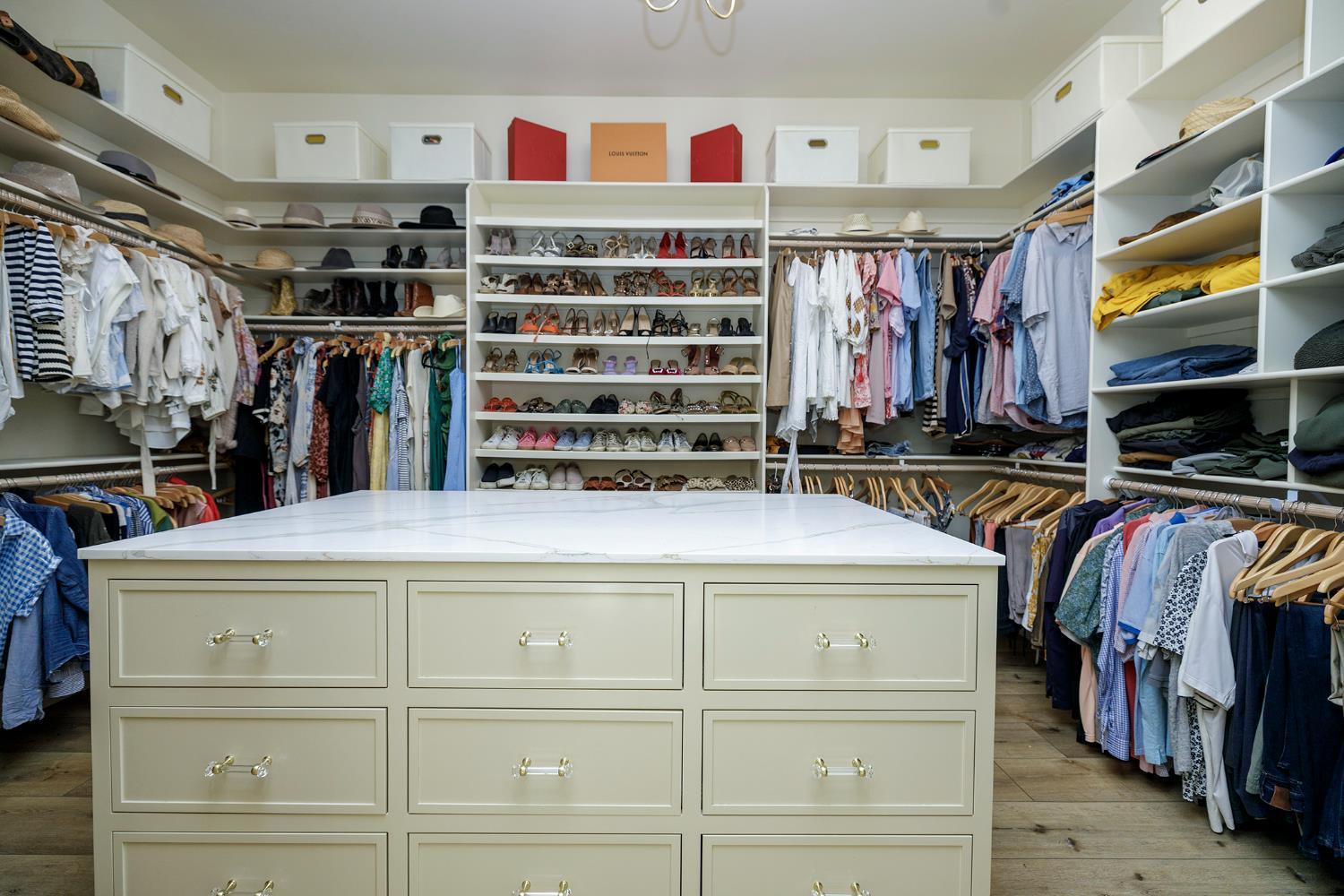 Modesto, California, 95357, United States, 4 Bedrooms Bedrooms, ,4 BathroomsBathrooms,Residential,For Sale,1976586