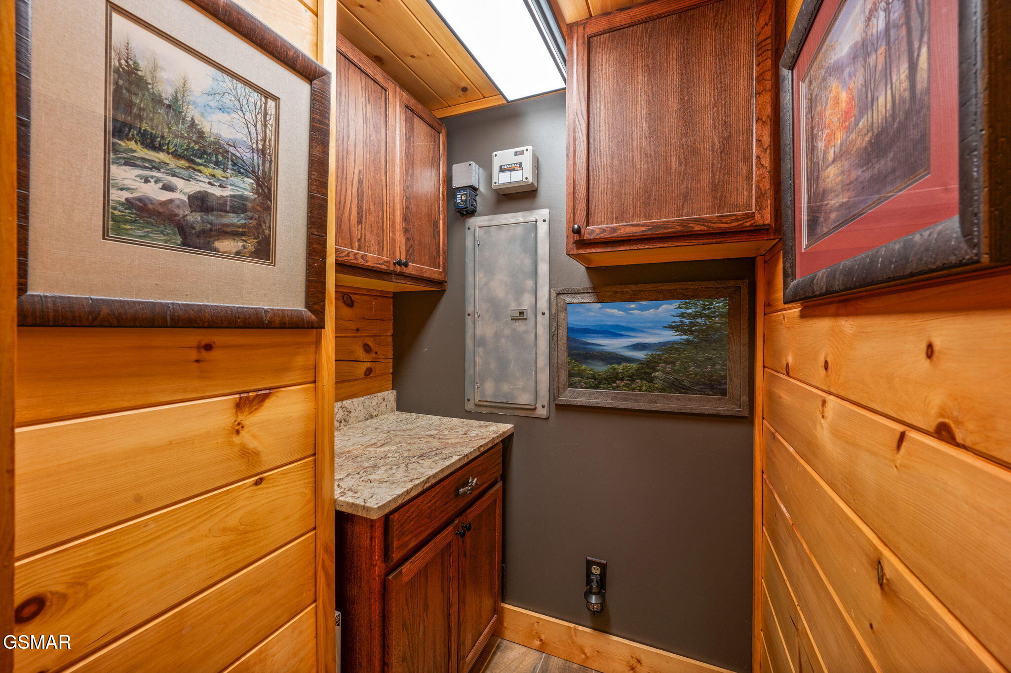 Walland, Tennessee, 37886, United States, 3 Bedrooms Bedrooms, ,4 BathroomsBathrooms,Residential,For Sale,1915065