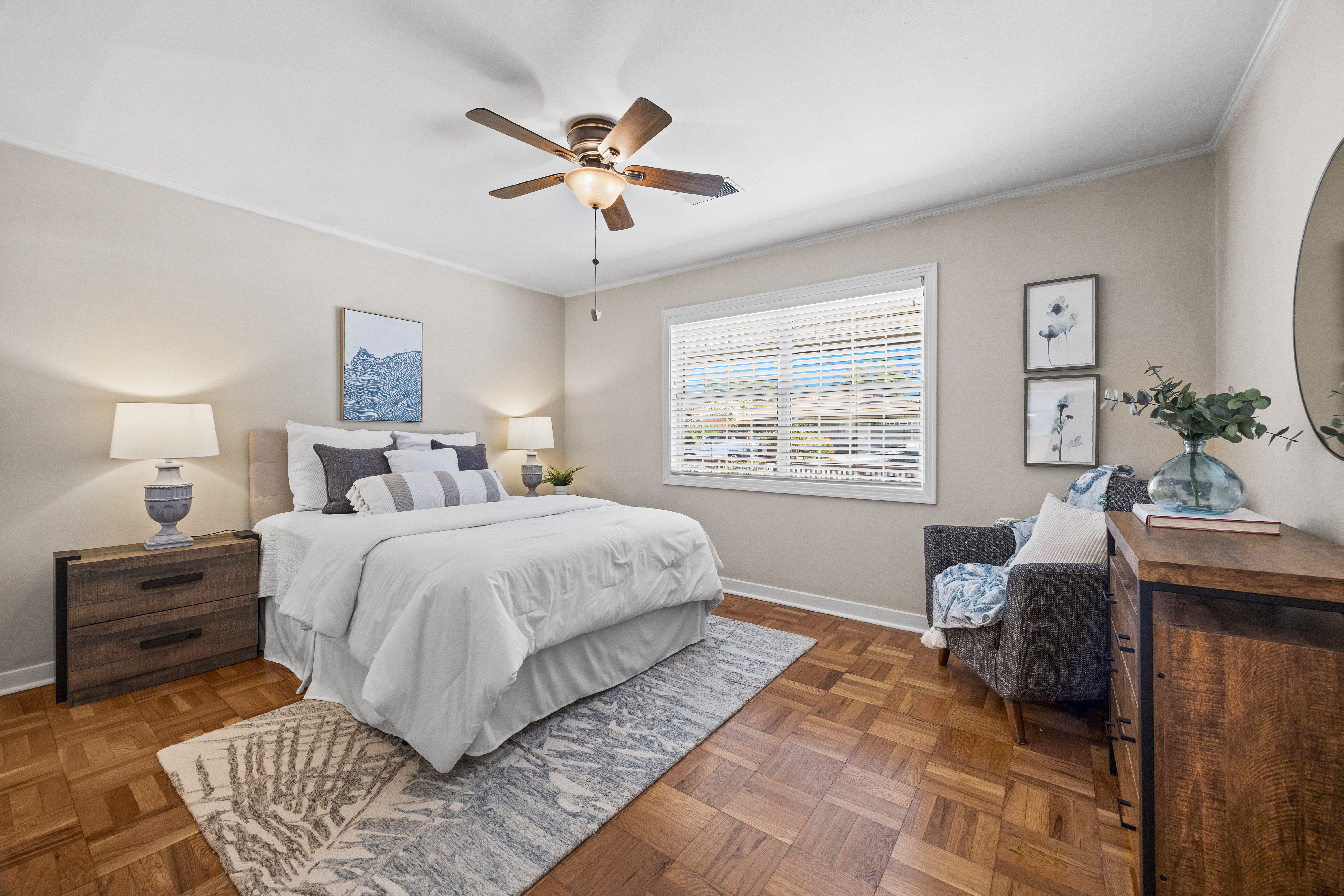  Single-Level Home in Desirable San Mateo Village - 物件實景