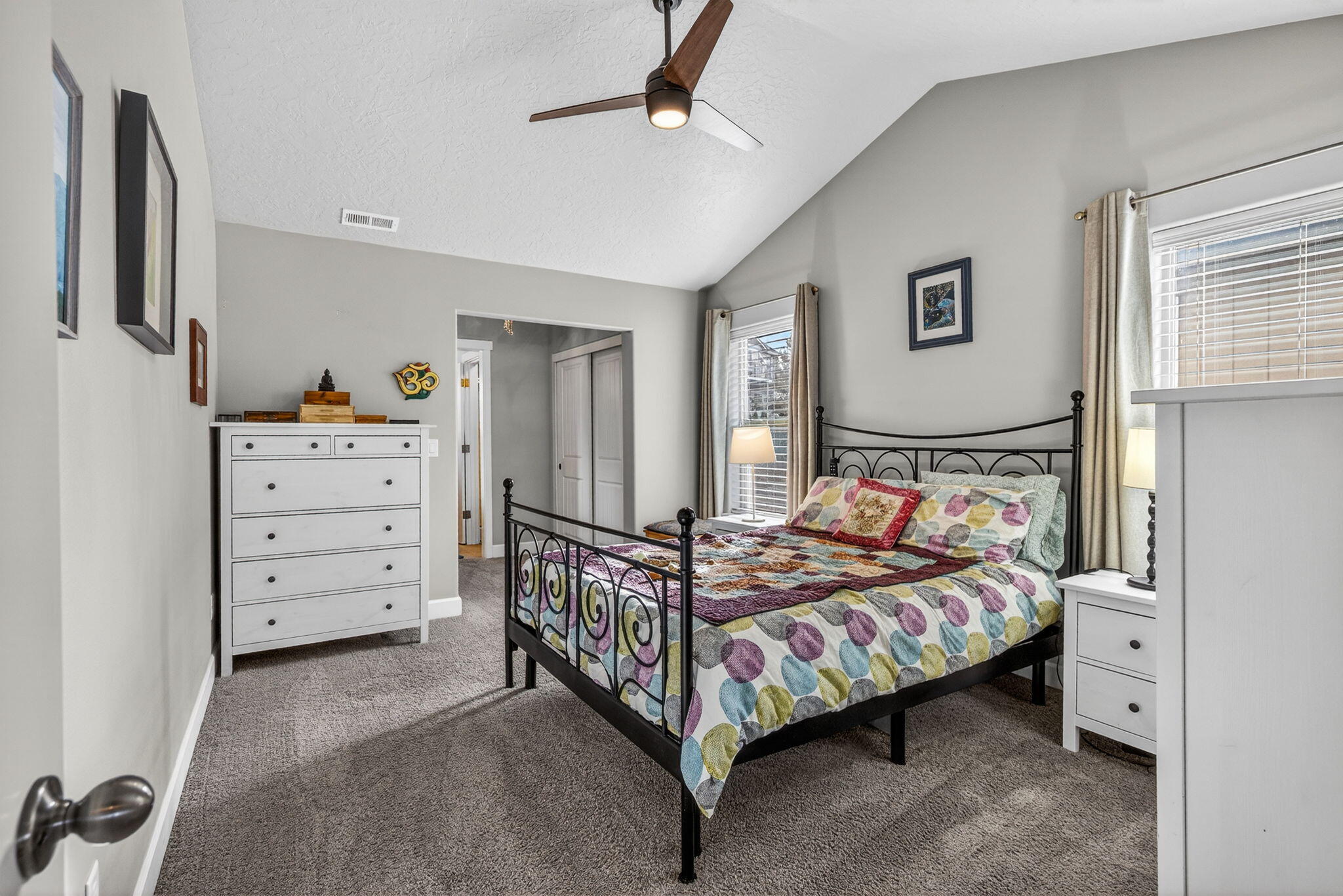 Bend, Oregon, 97701, United States, 4 Bedrooms Bedrooms, ,3 BathroomsBathrooms,Residential,For Sale,2003501