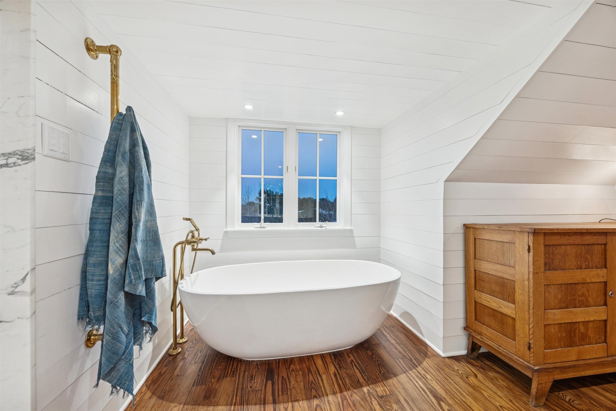  6389 Miller Road - 物件實景