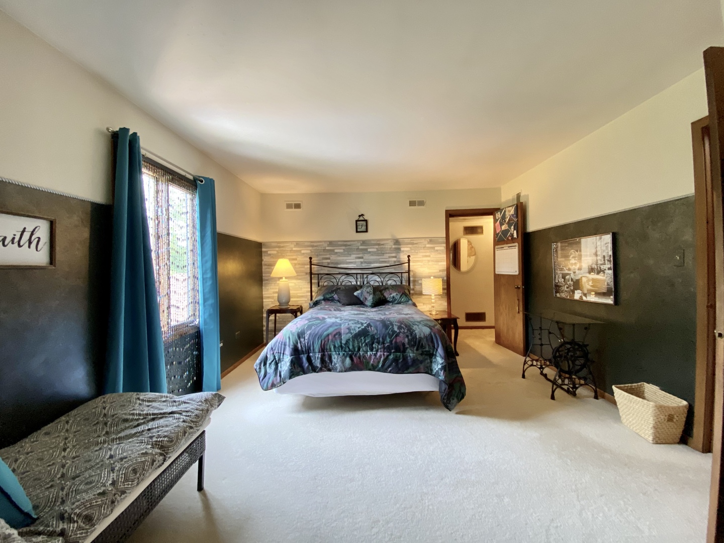 New Lenox, Illinois, 60451, United States, 5 Bedrooms Bedrooms, ,5 BathroomsBathrooms,Residential,For Sale,1920341