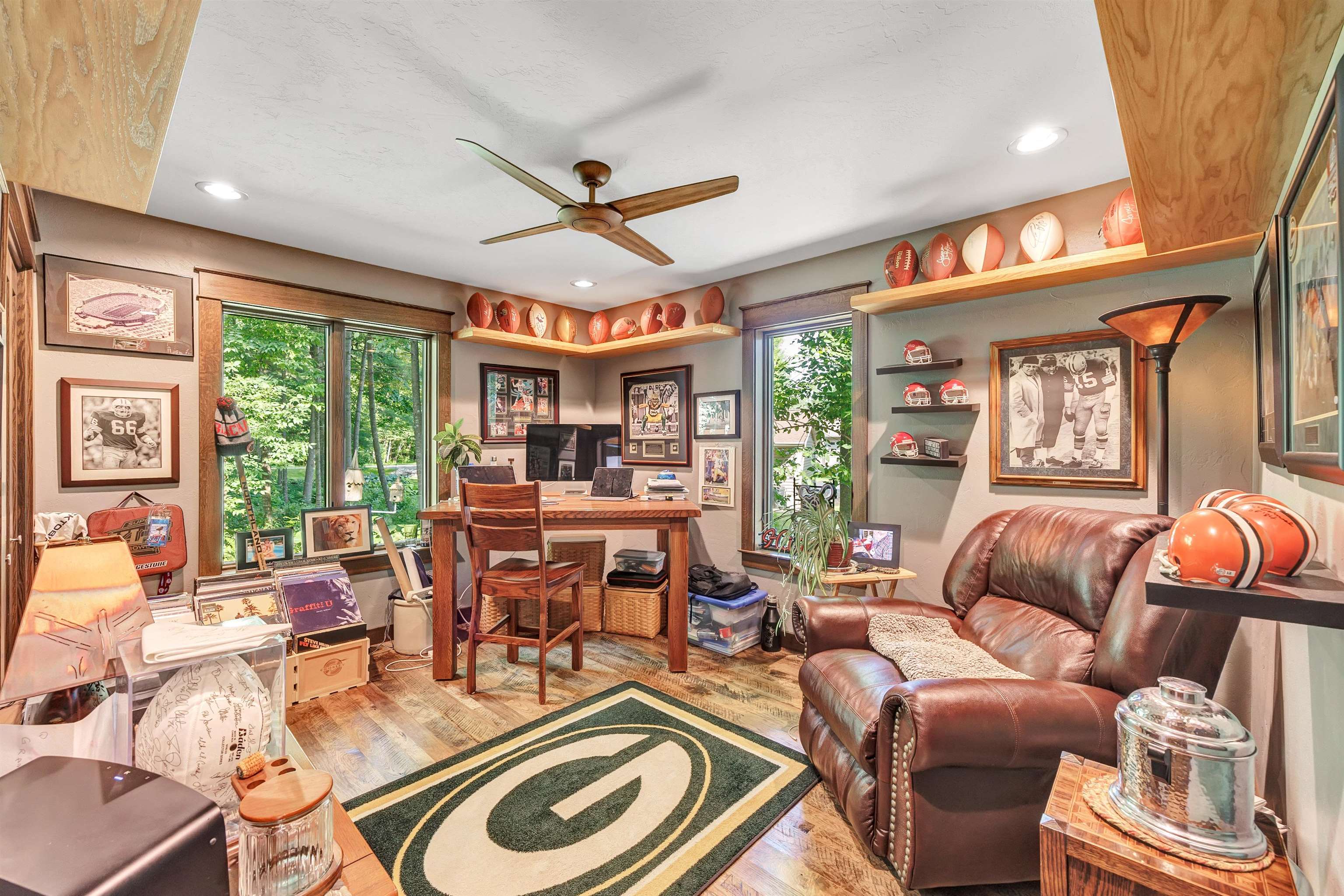 SHAWANO, Wisconsin, 54166, United States, 5 Bedrooms Bedrooms, ,3 BathroomsBathrooms,Residential,For Sale,1912460