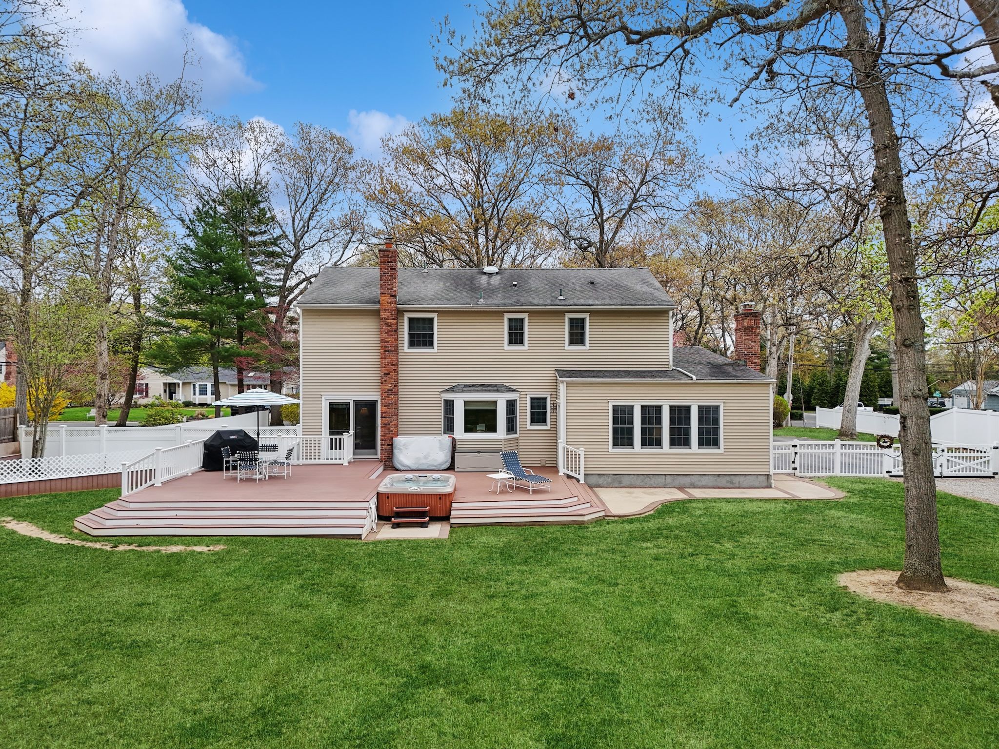  14 Hillside Avenue, Saint James, NY, 11780 - 物件實景